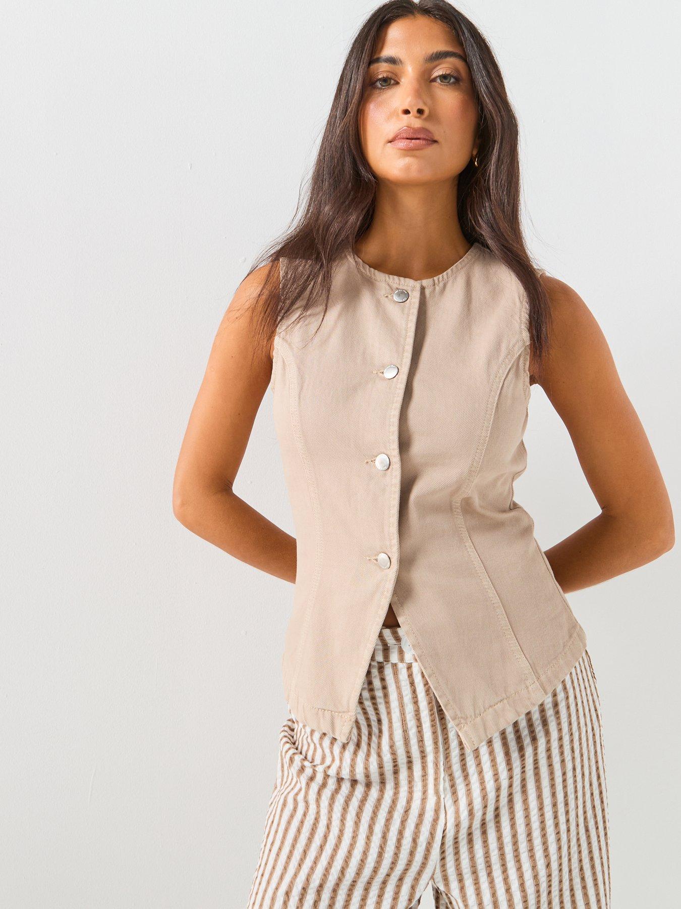 only-onleverly-sleeveless-waistcoat-browndetail