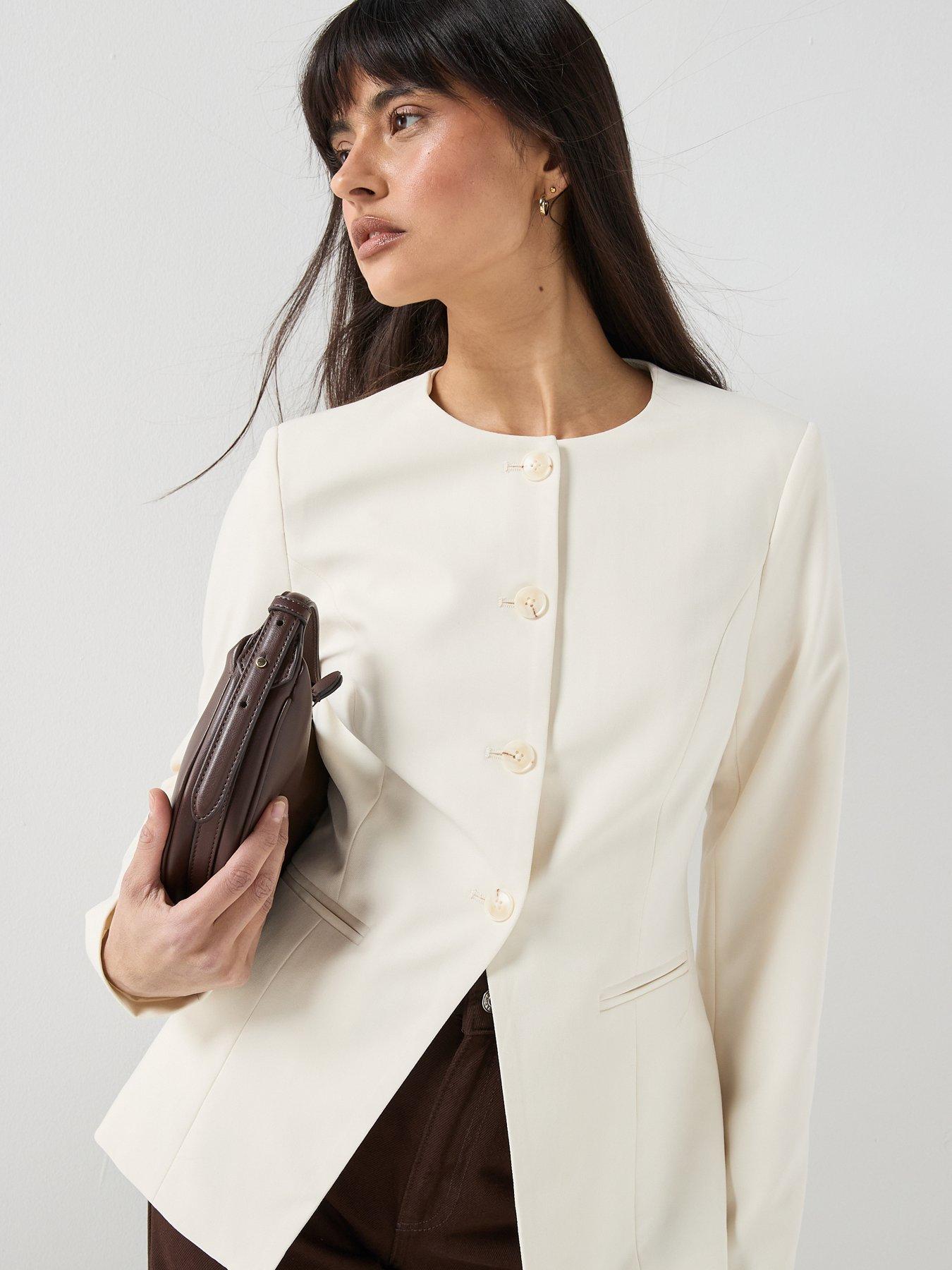 Image 1 of 6 of Vero Moda Vmdrea Ls Fitted Blazer