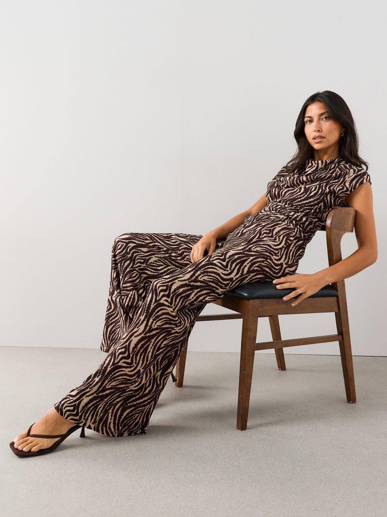 Image 4 of 7 of The Very Collection Printed Stretch Wide Leg Trouser