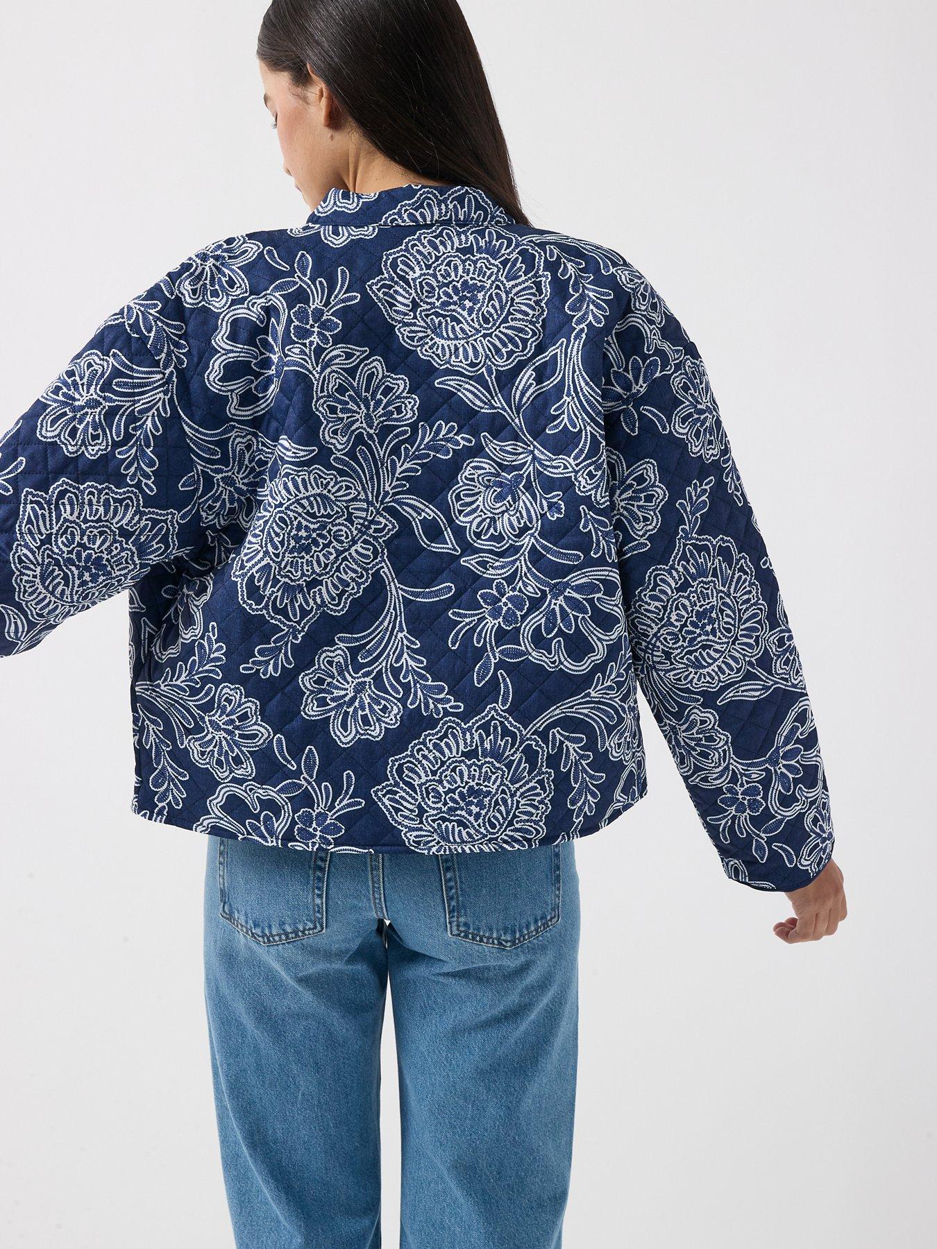 Image 2 of 6 of JDY Jdyfia L/s Quilt Shacket Wvn