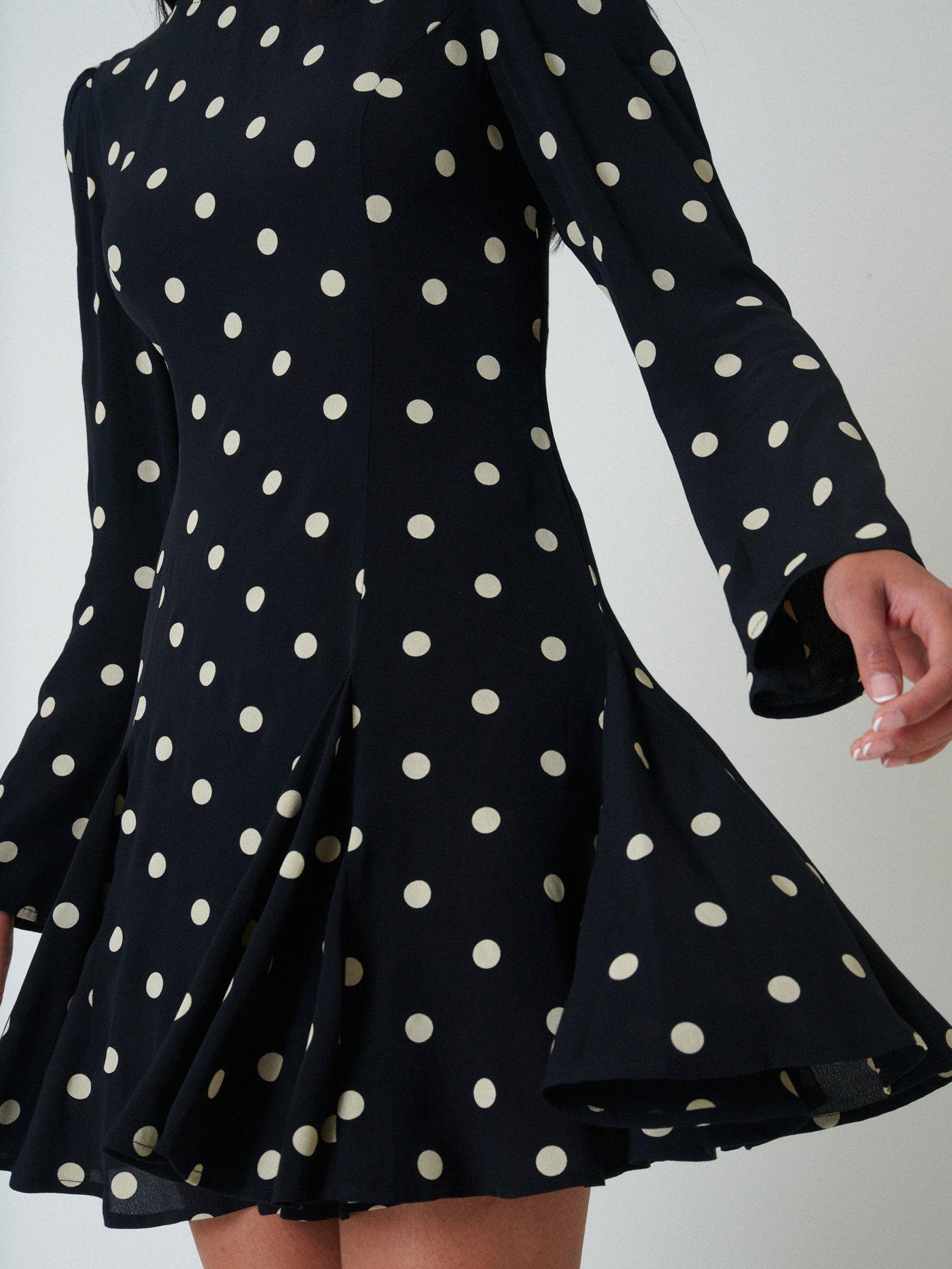 nobodys-child-parisnbspmini-dress-blackoutfit