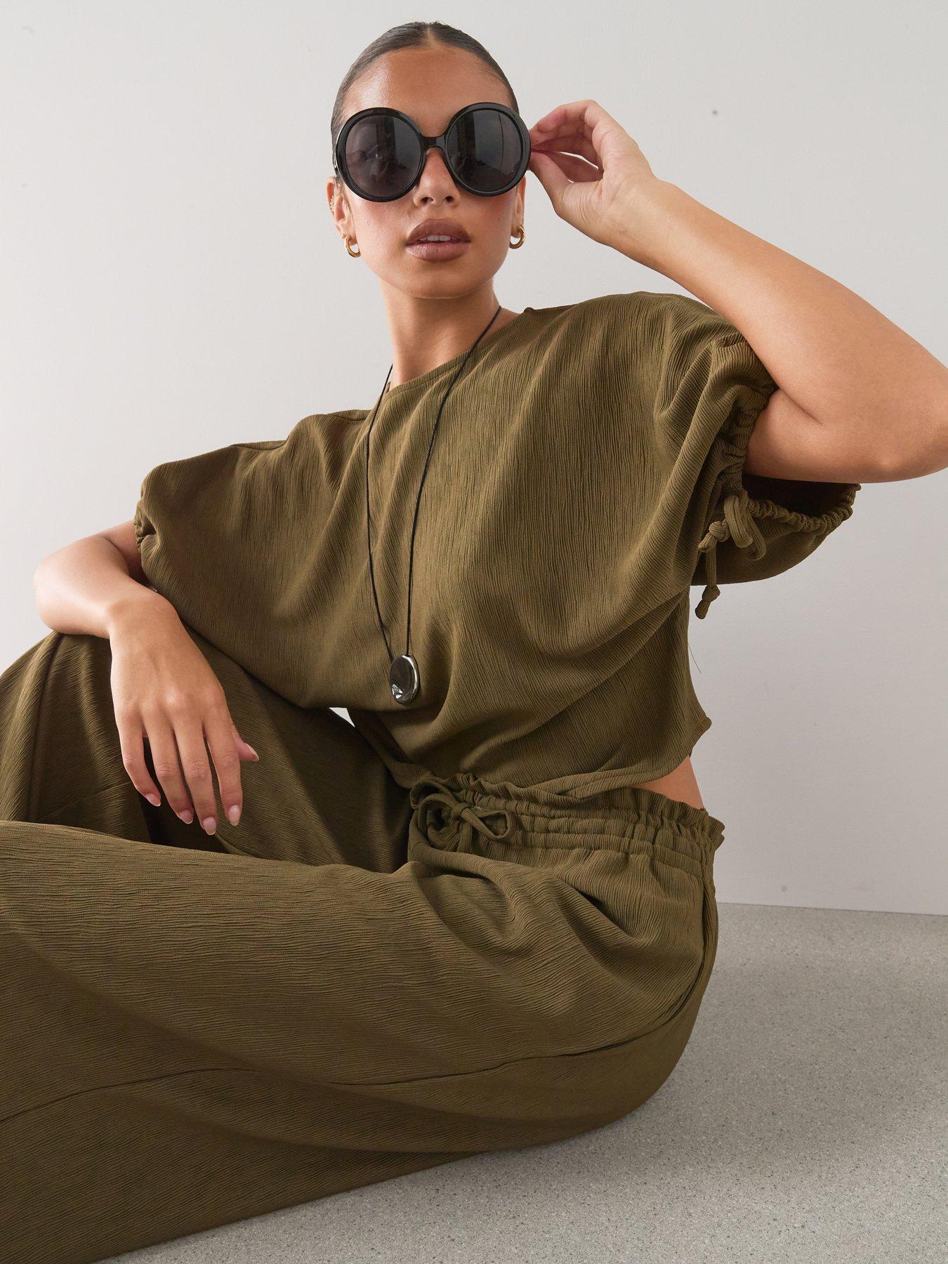 Image 6 of 7 of The Very Collection Textured Wide Leg Trouser Co-ord - Khaki
