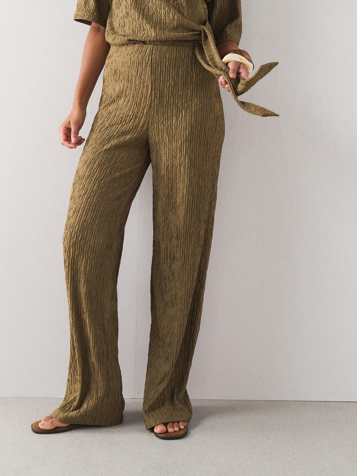 Image 4 of 7 of The Very Collection Textured Wide Leg Trouser Co-Ord - Taupe