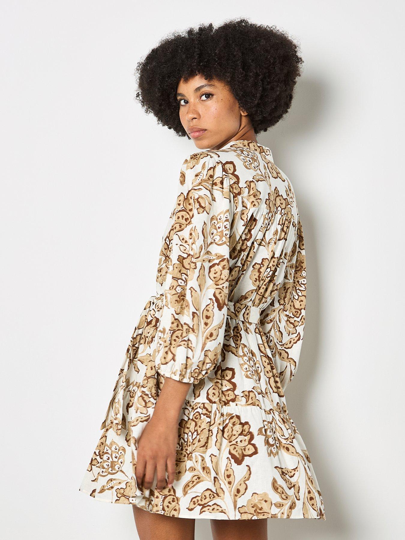 Image 2 of 4 of Apricot Apricot Boho Painterly Sarsa Prnt Dress