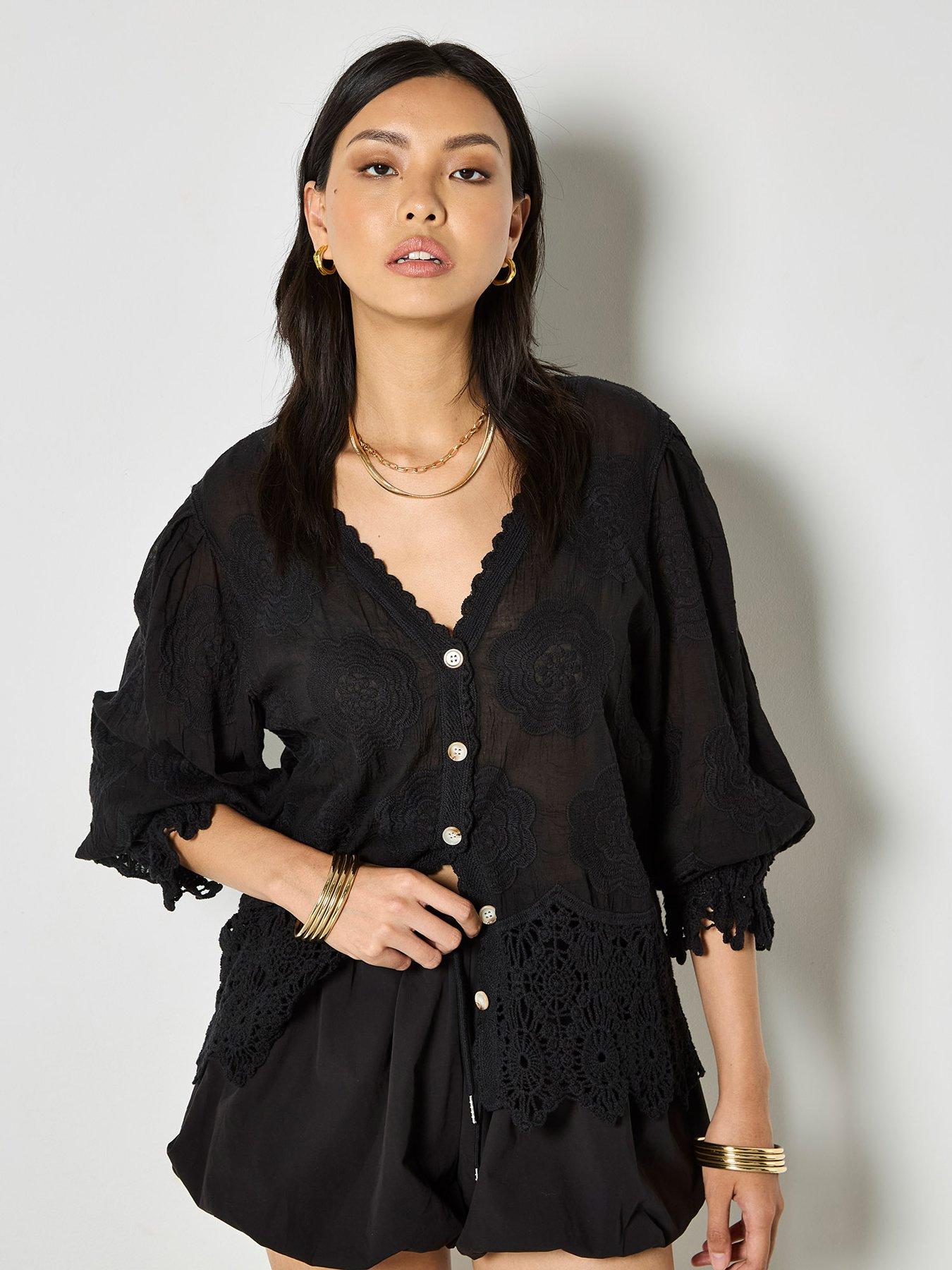 Apricot Apricot Embroidered Daisies Lace Hem Top
