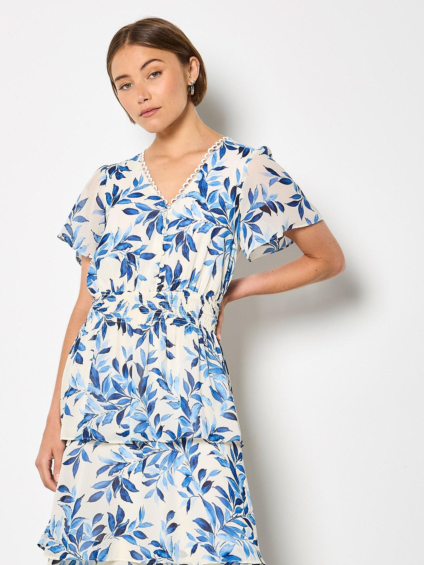 apricot-apricot-tiered-leaf-print-dressoutfit
