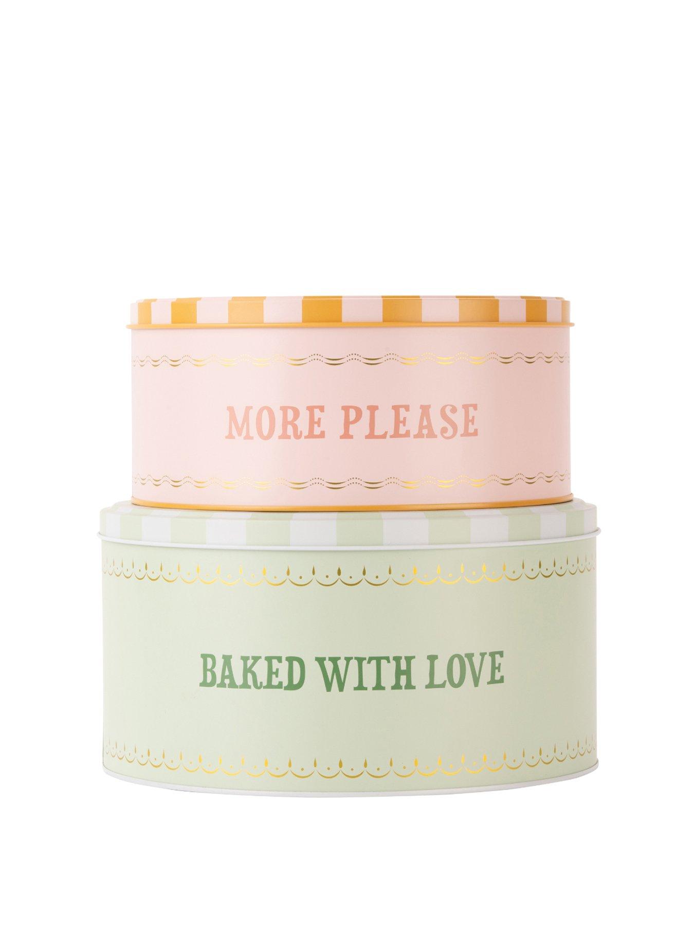 yvonne-ellen-yvonne-ellen-so2-cake-tins-slogan