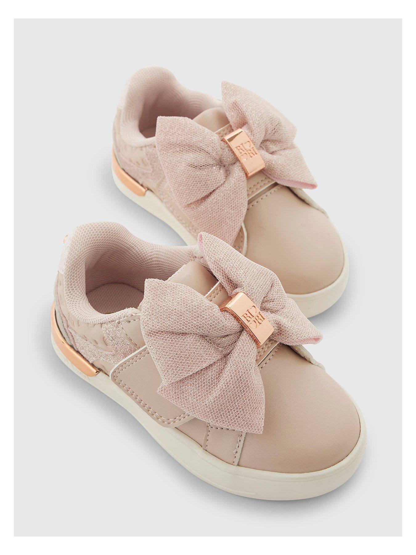 river-island-mini-girls-monogram-velcro-bow-trainers-pinkoutfit