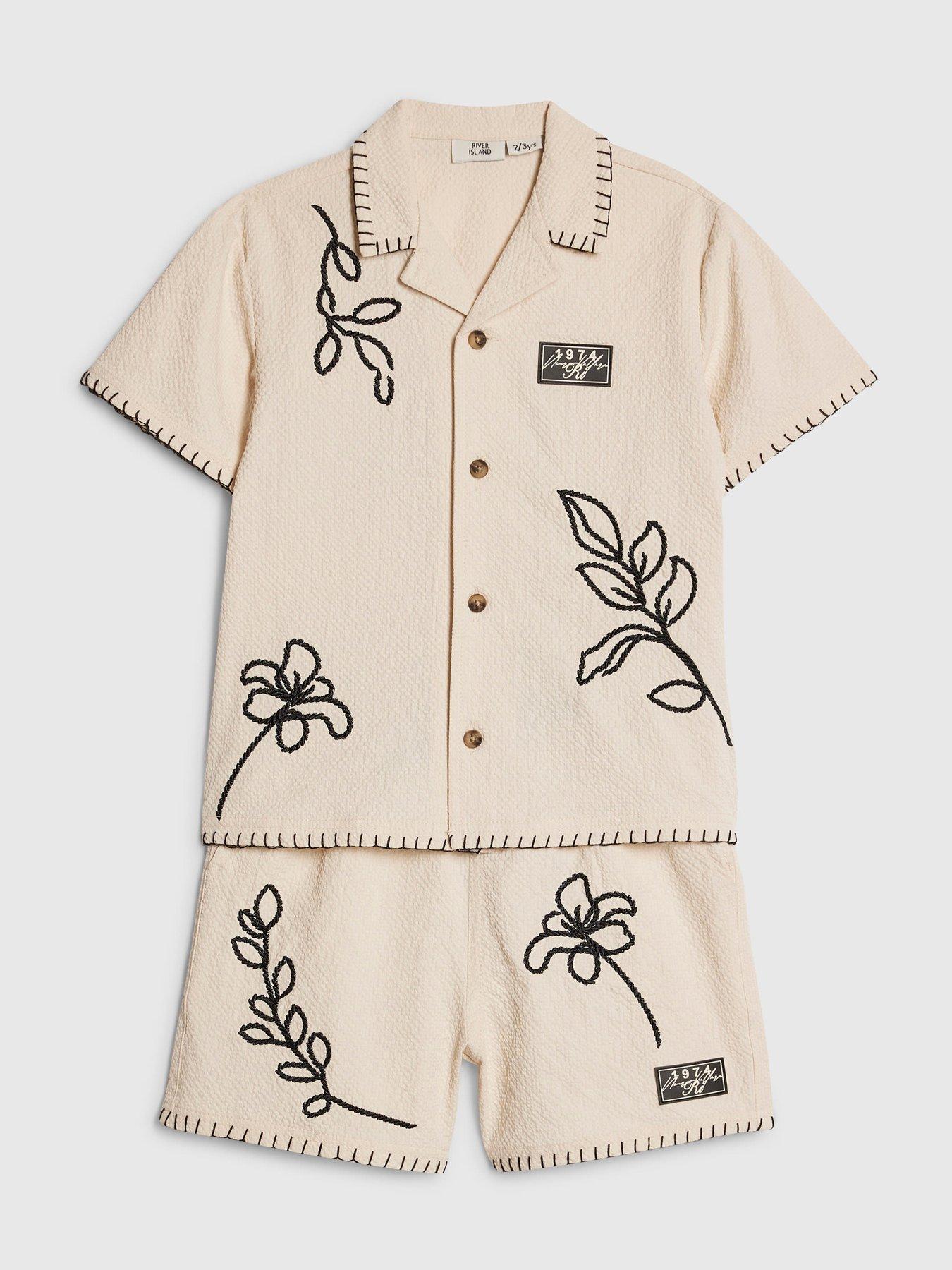 river-island-mini-boys-embroidered-back-print-summer-mode-swim-set-beigeoutfit