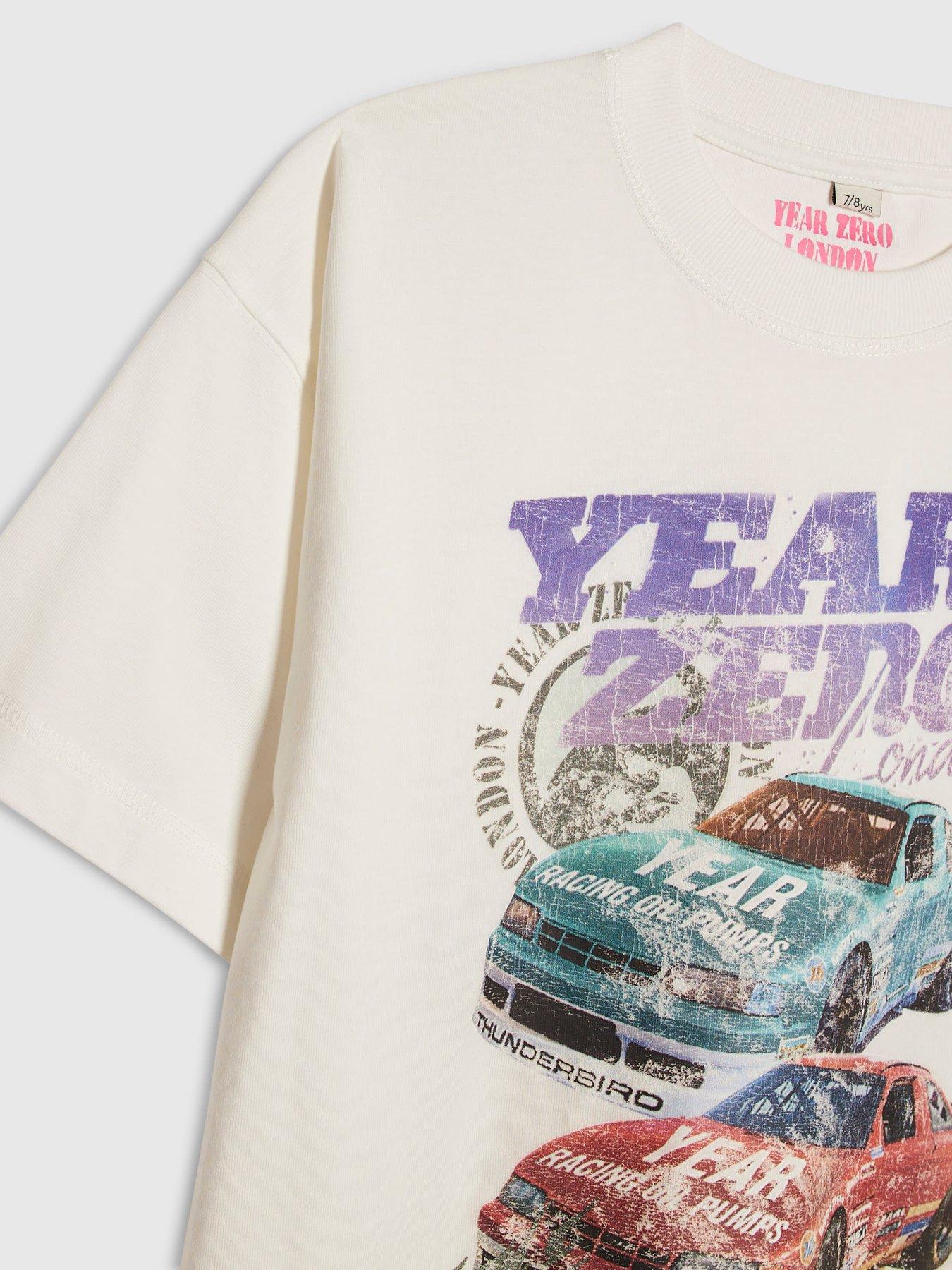 river-island-older-boys-year-zero-car-t-shirt-whiteoutfit