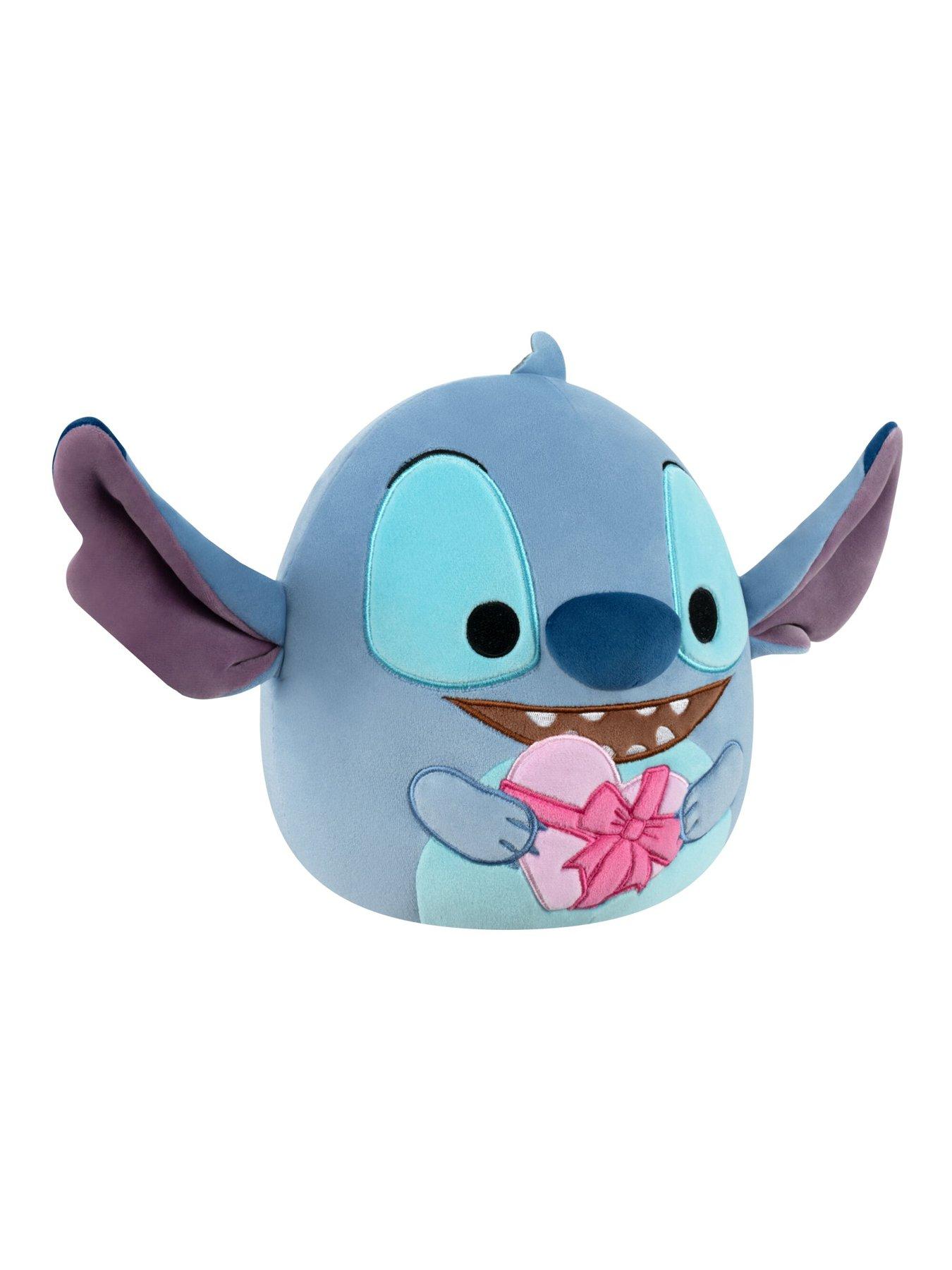 squishmallows-stitch-with-heartstillFront