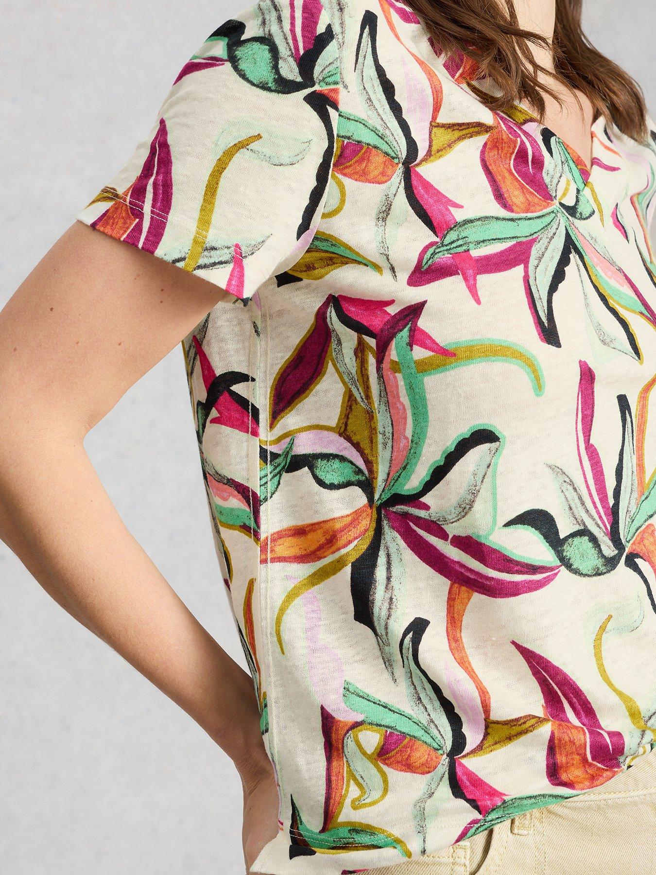 white-stuff-susie-v-neck-linen-teeoutfit