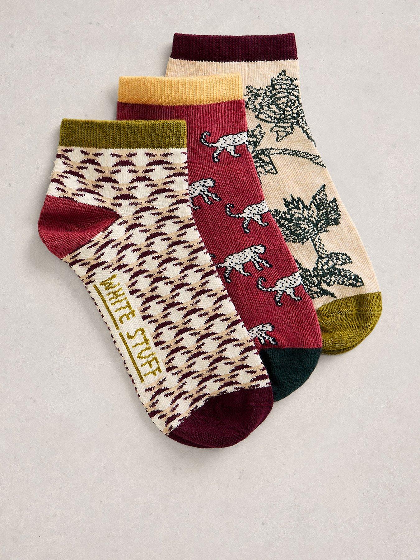 white-stuff-3pk-safari-print-trainer-socks