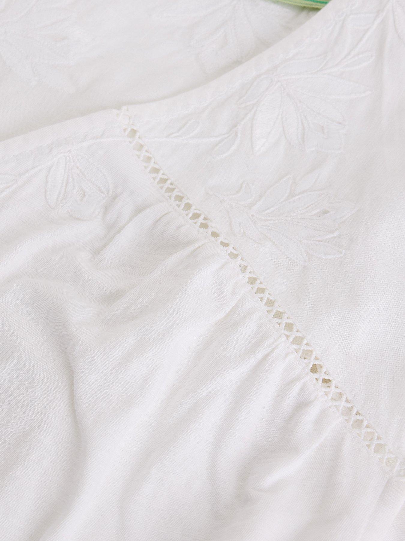 Image 6 of 6 of White Stuff Fliss Floral Top