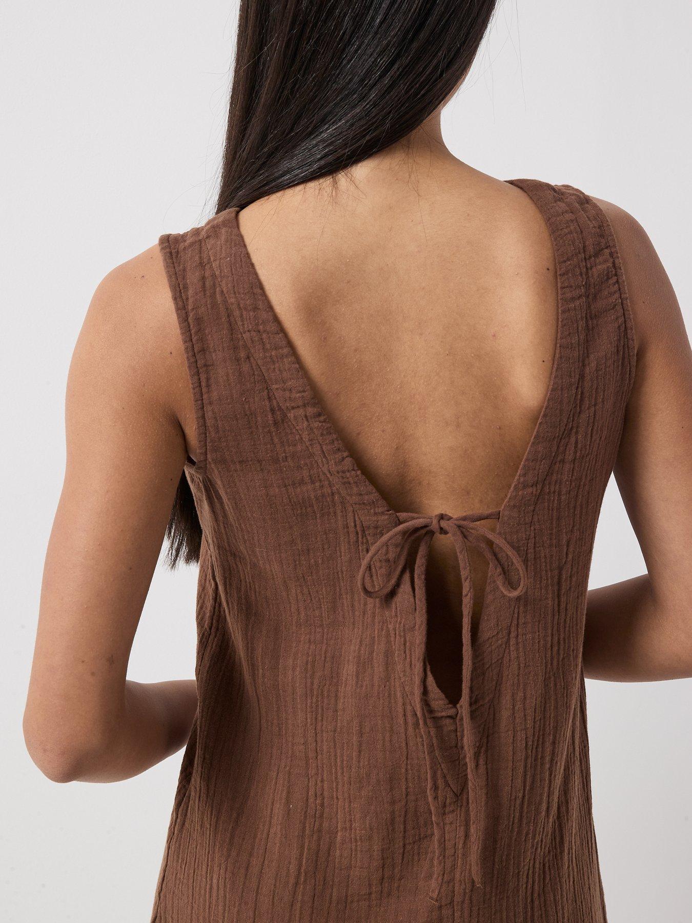only-onlthyra-open-tie-back-mini-dress-brownoutfit