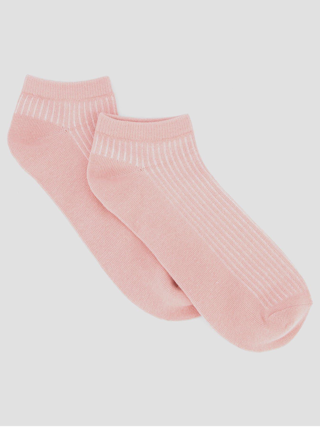 Image 2 of 4 of The Very Collection 5 Pack Printed Floral Trainer Liner Socks - Multi