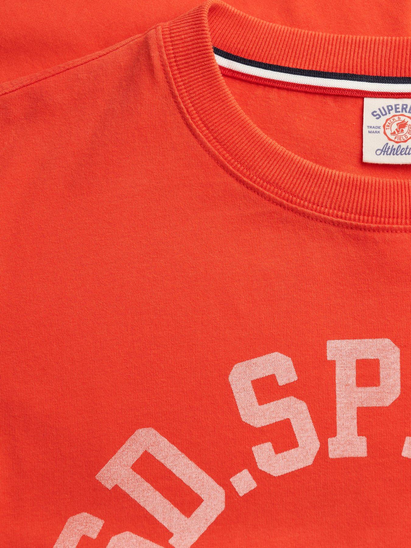 Image 6 of 6 of Superdry Vintage Prep Pocket T-Shirt - Red