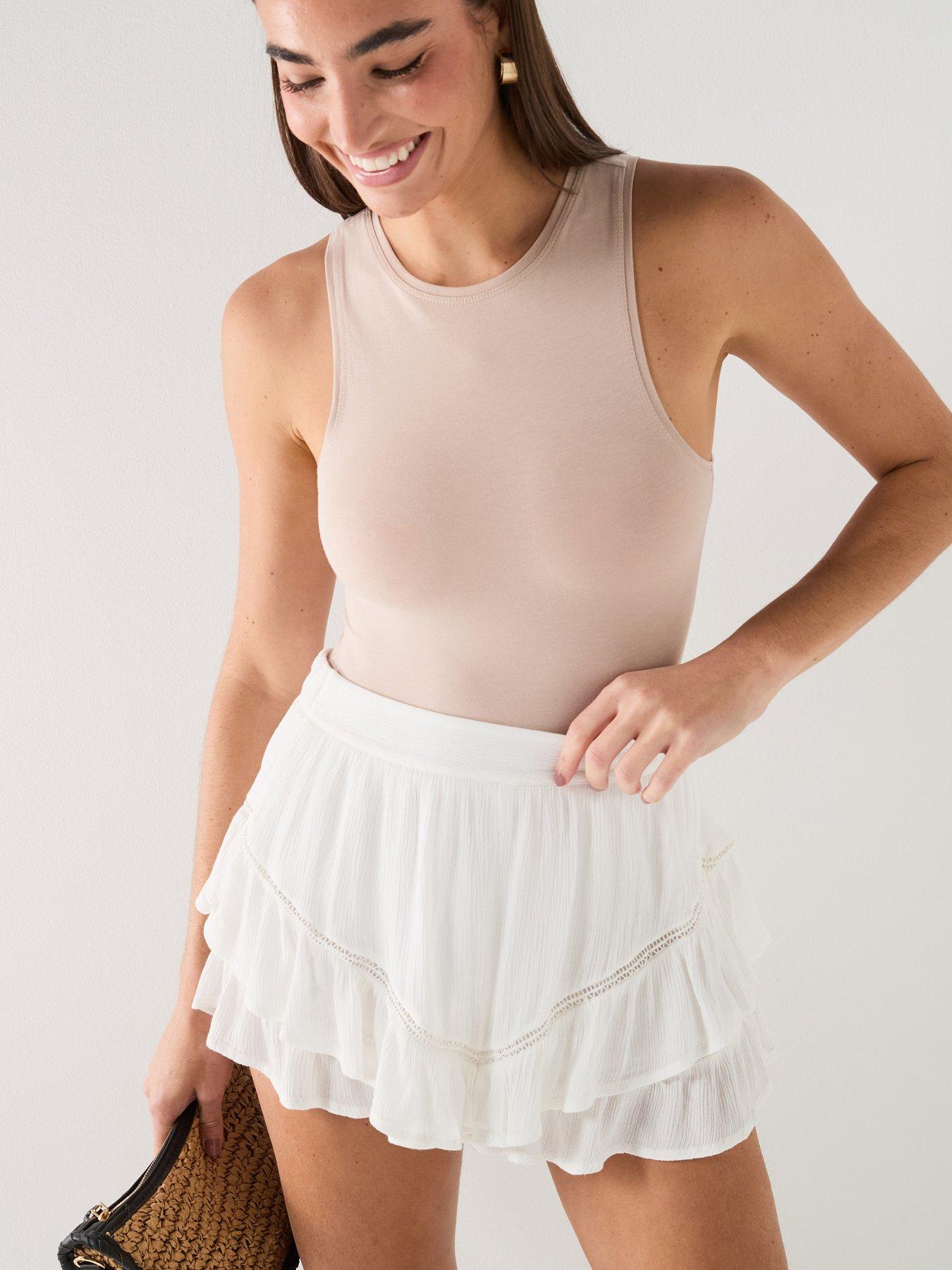 Only Laina Loose Ruffle Skorts - White