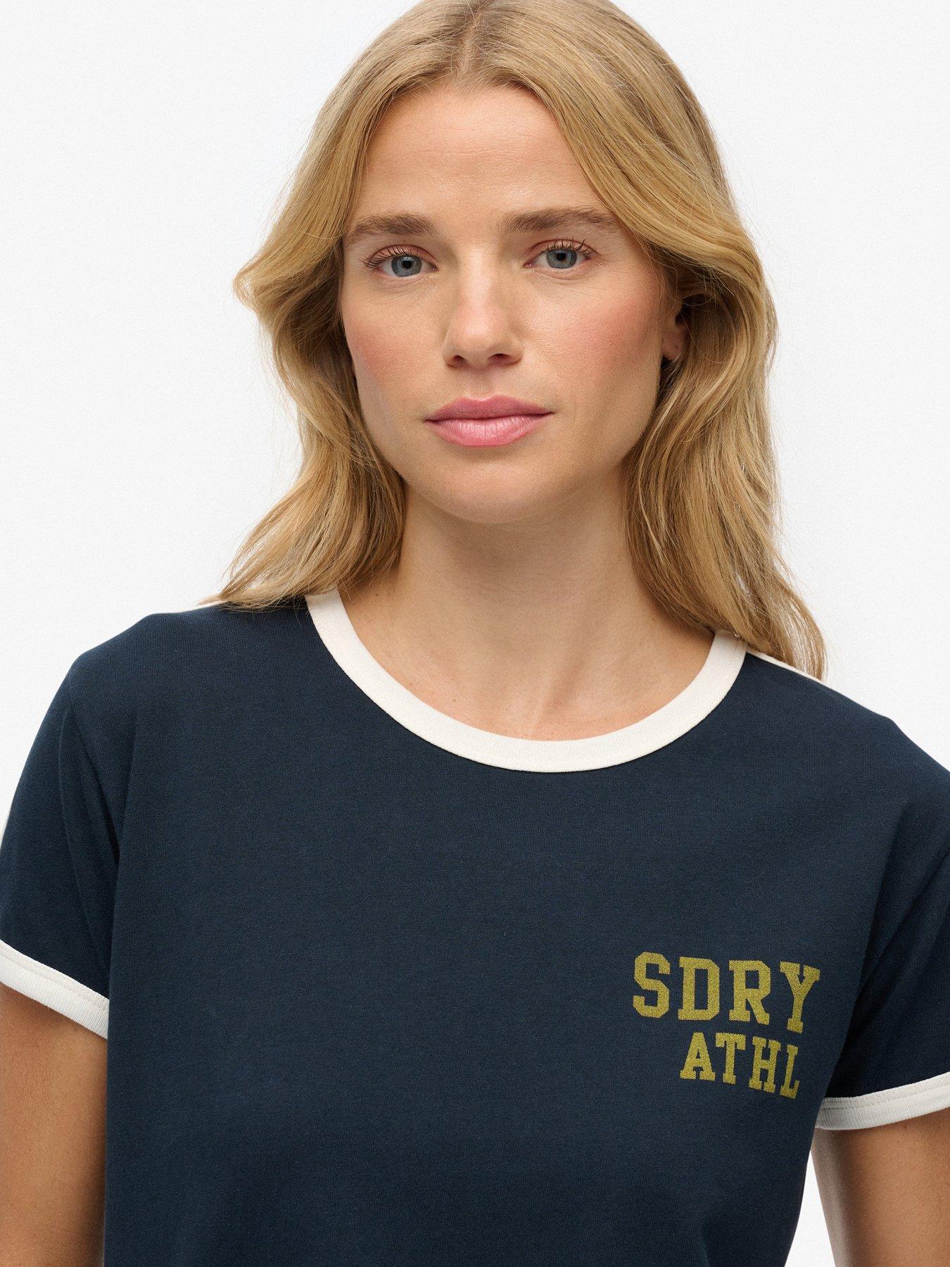superdry-athletic-essentials-side-stripe-t-shirt-blueoutfit