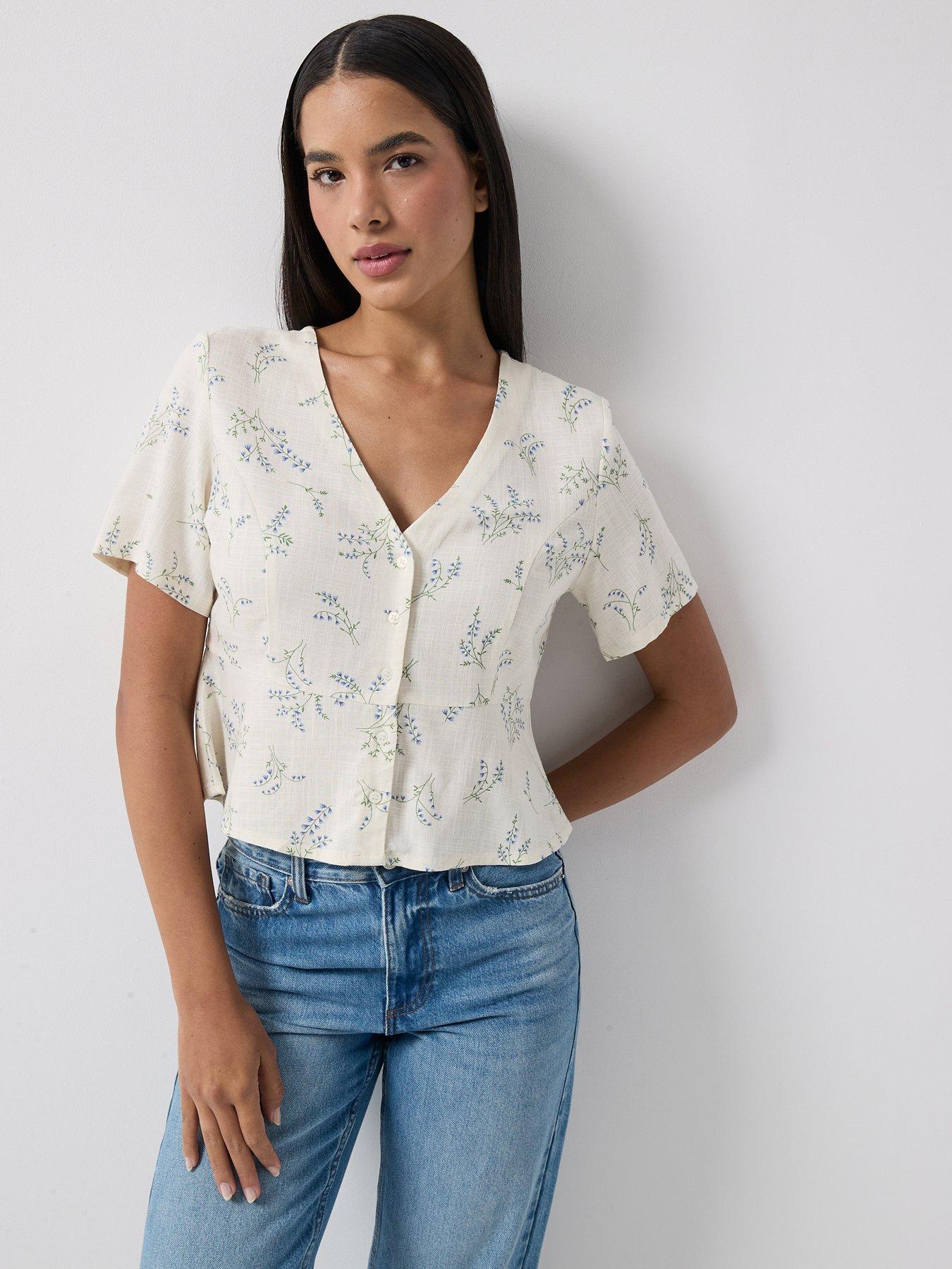 Image 1 of 5 of Only Onllyrida Short Sleeve V-Neck Top - White