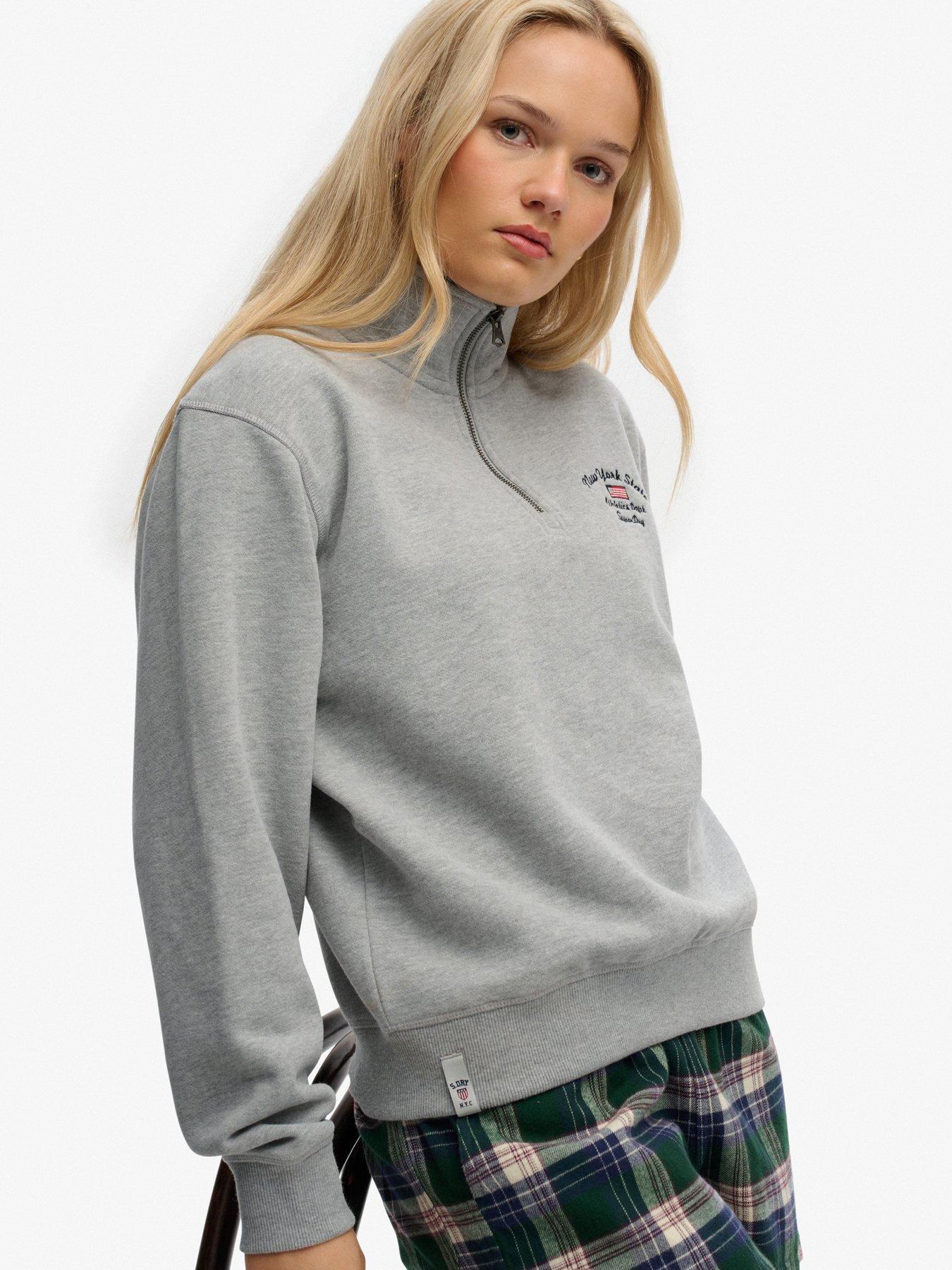 superdry-athletic-essentials-graphic-half-zip-sweatshirt-greydetail