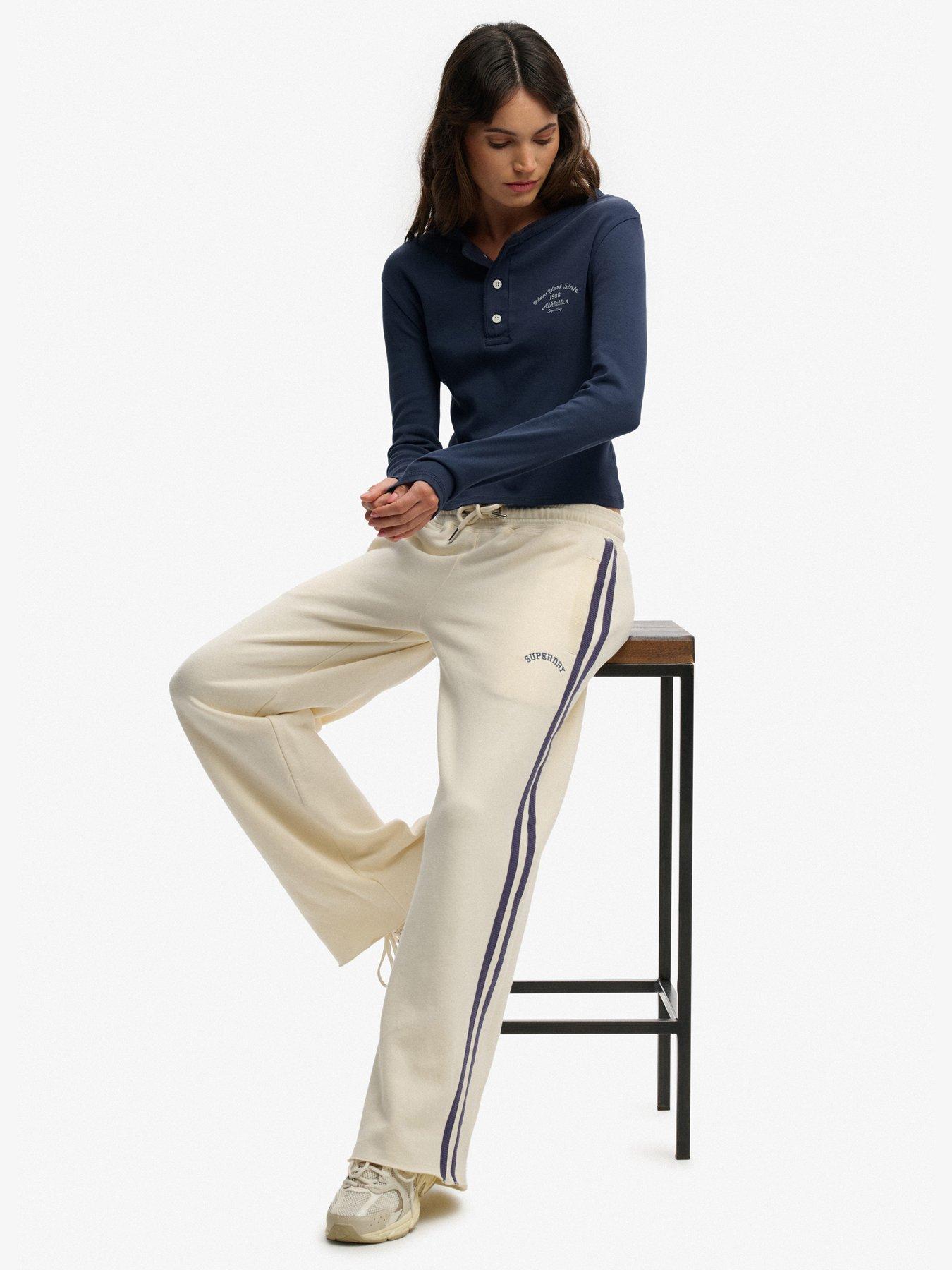 superdry-athletic-essentials-button-down-long-sleeve-top-blueoutfit