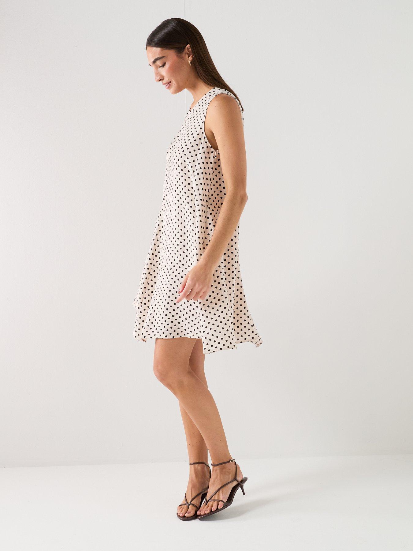 Image 5 of 6 of JDY Jdytroya Barbara Life Dress Woven - Grey