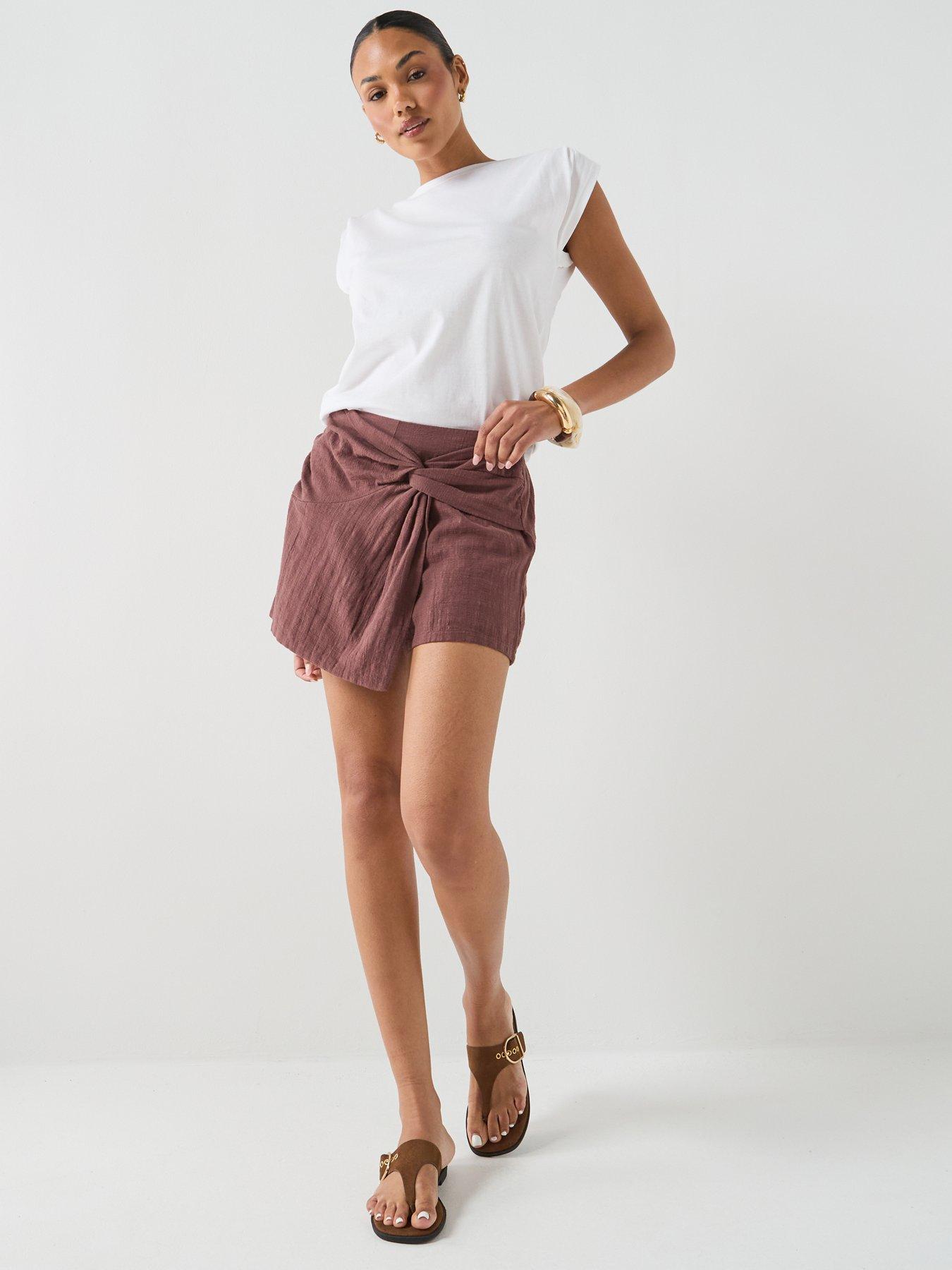 Image 3 of 5 of PIECES Pcagnes Skort - Brown
