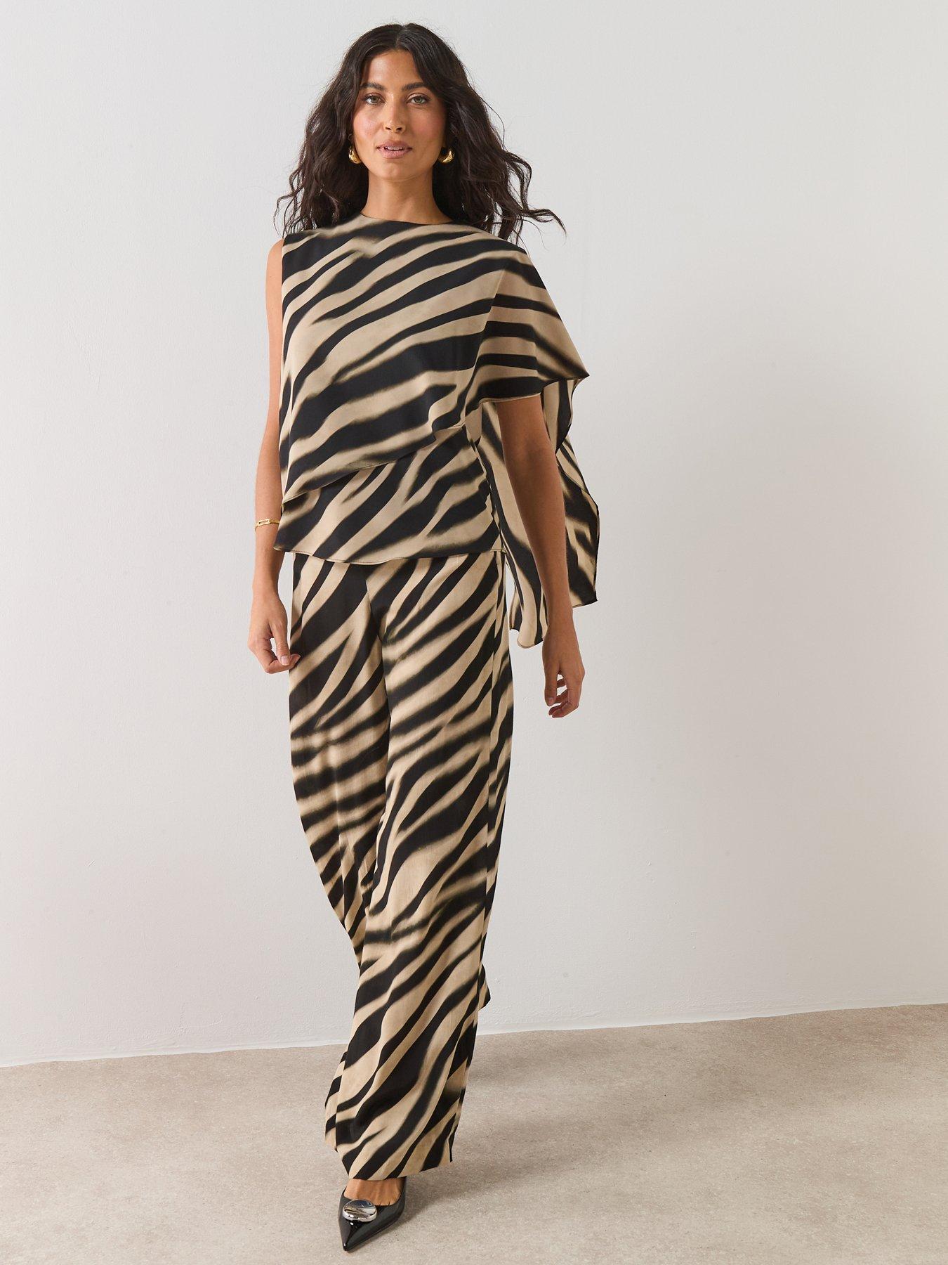 mango-printed-foulard-blouse-blackback