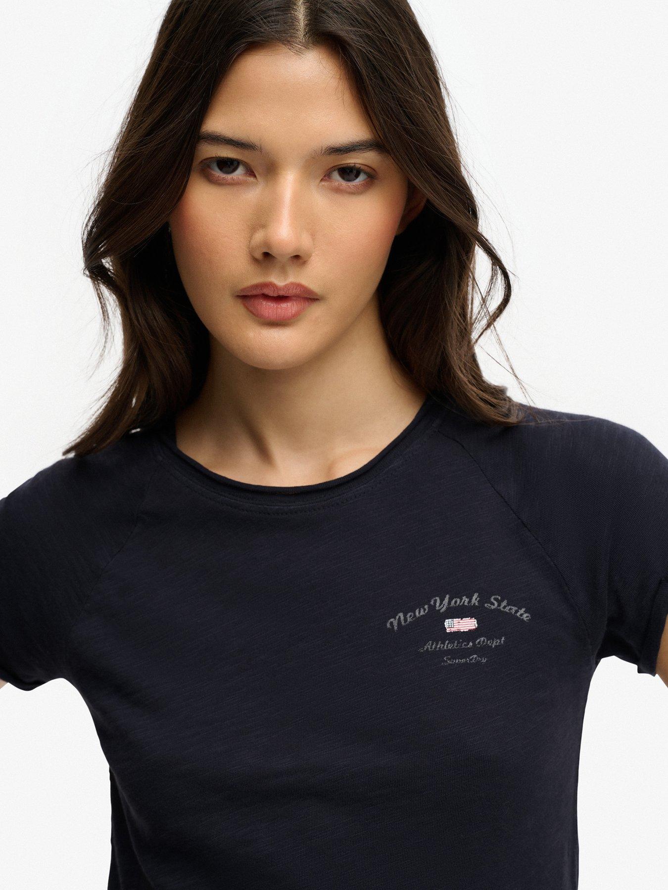 superdry-ath-ess-slub-graphic-teeoutfit