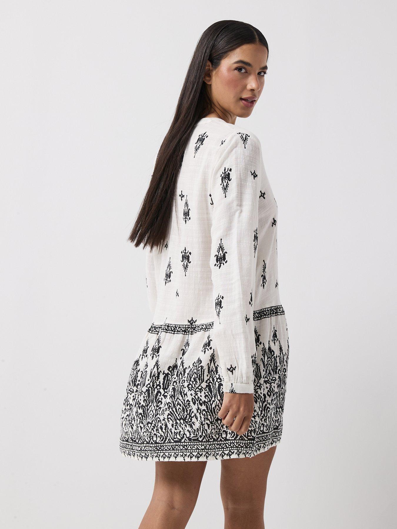 Image 6 of 6 of Only Onlalma L/S Short Dress Wvn Noos - White