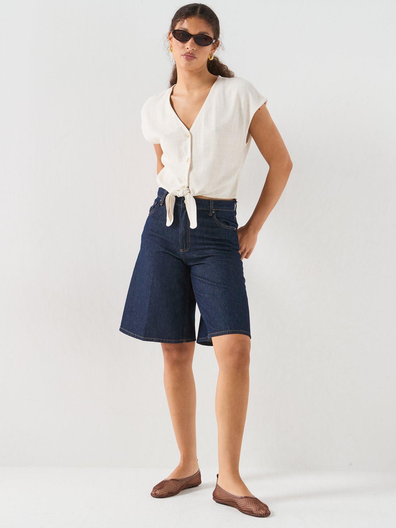 Image 3 of 6 of Only Onlsiesta Ss Knot Lin Bl Shirt Pnt Noos