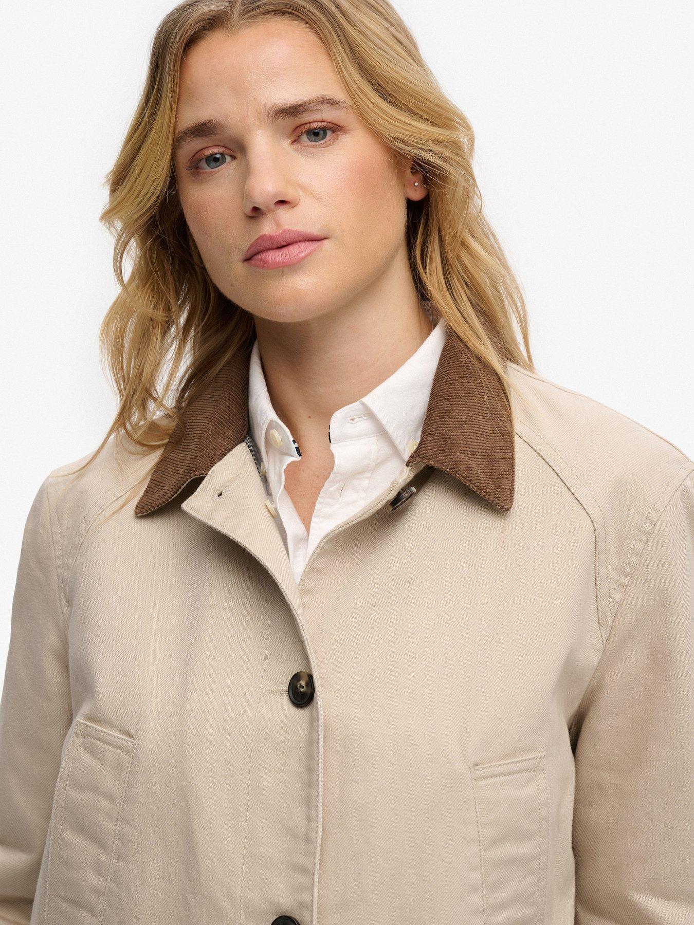 superdry-estate-cotton-barn-jacket-beigeoutfit