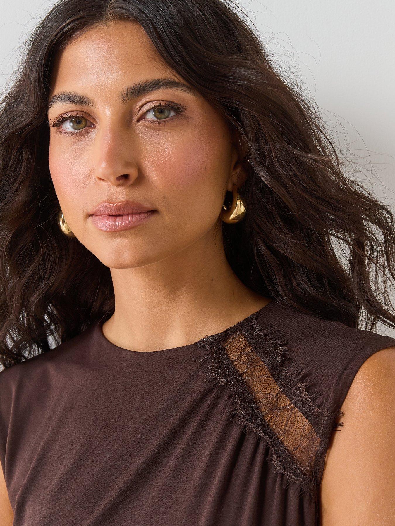 Image 4 of 6 of Mango Ruched Fitted Top - Brown