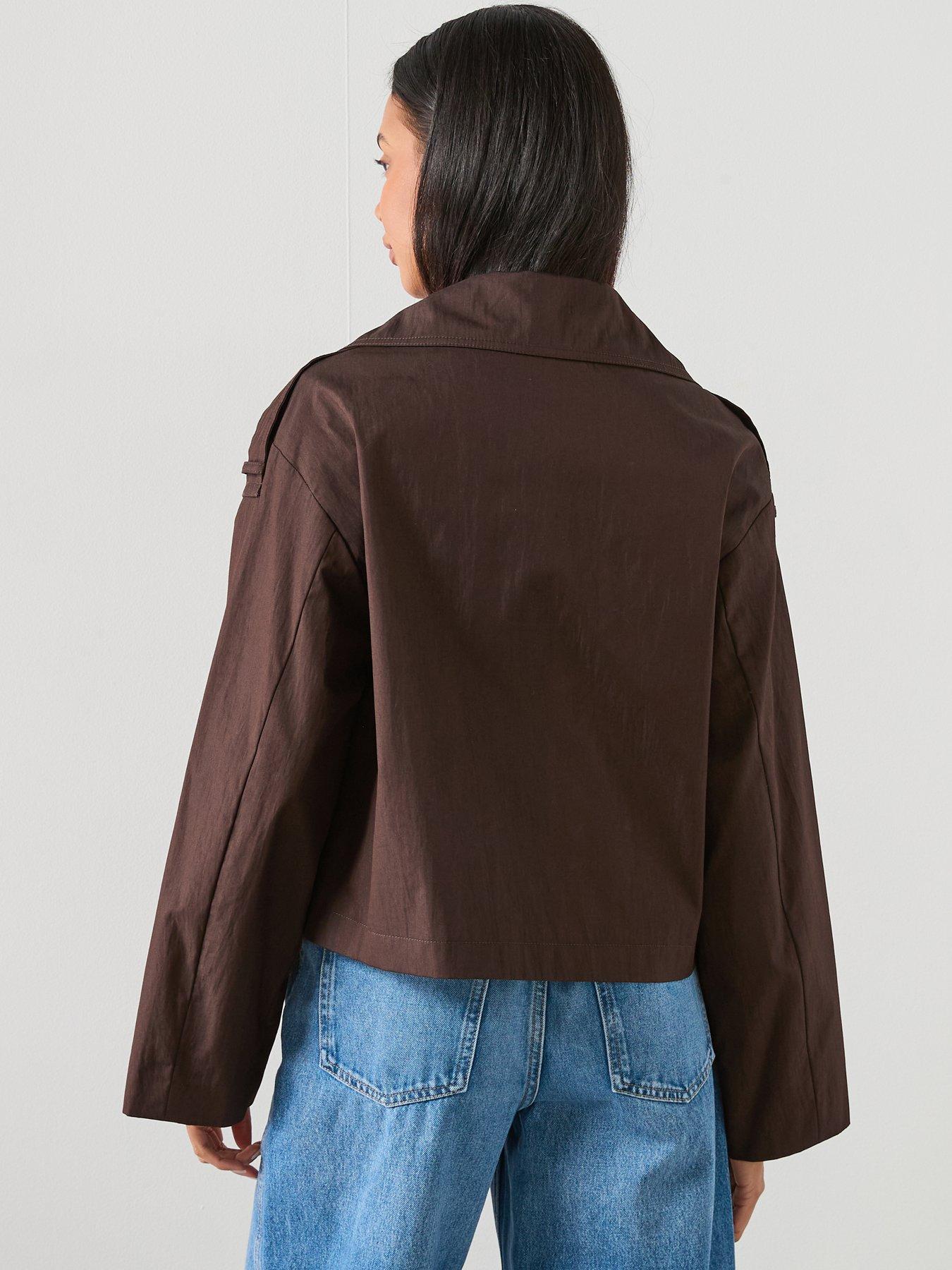 mango-double-breasted-cropped-trench-coat-brownstillFront