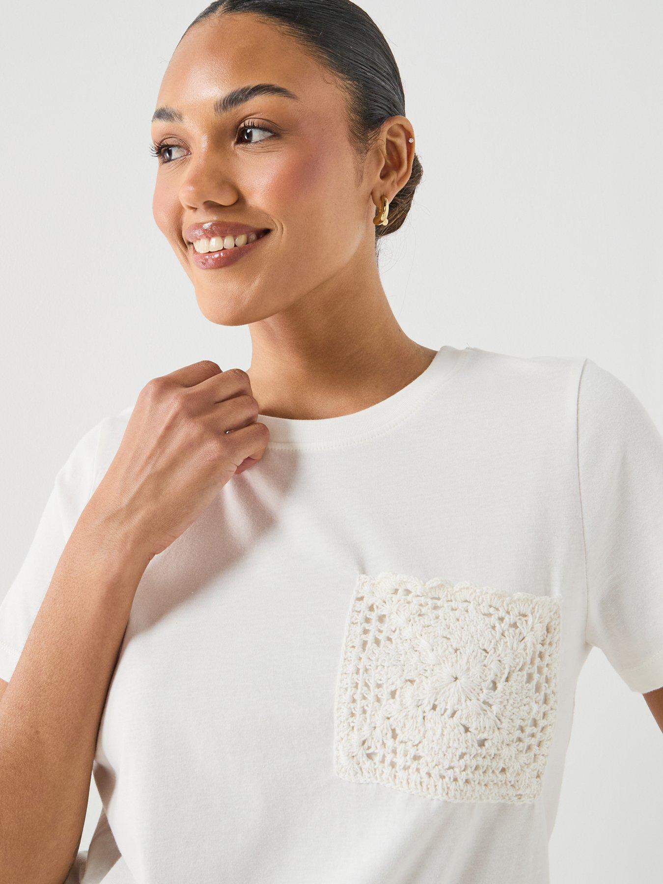Image 4 of 5 of JDY Jdyselma Crochet Pocket Top - White