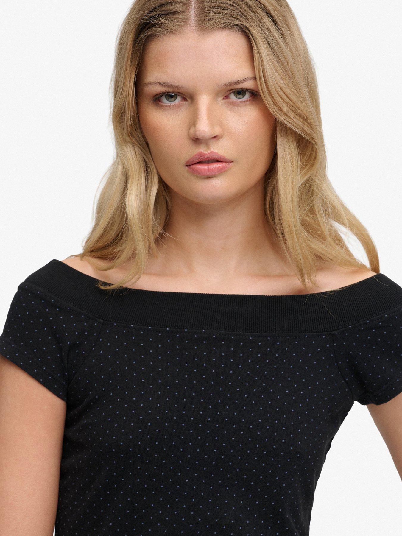 superdry-ath-off-shoulder-pattern-top-blackoutfit
