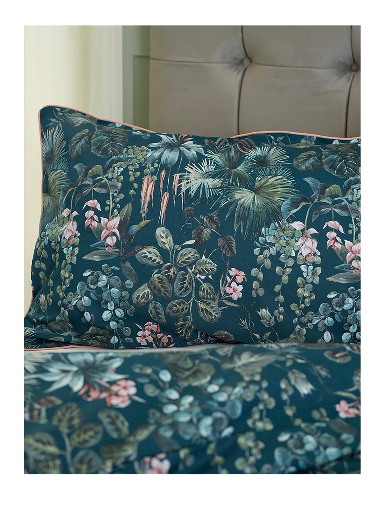 Image 2 of 3 of Deyongs Tropical Leaves 100% Cotton Duvet Set