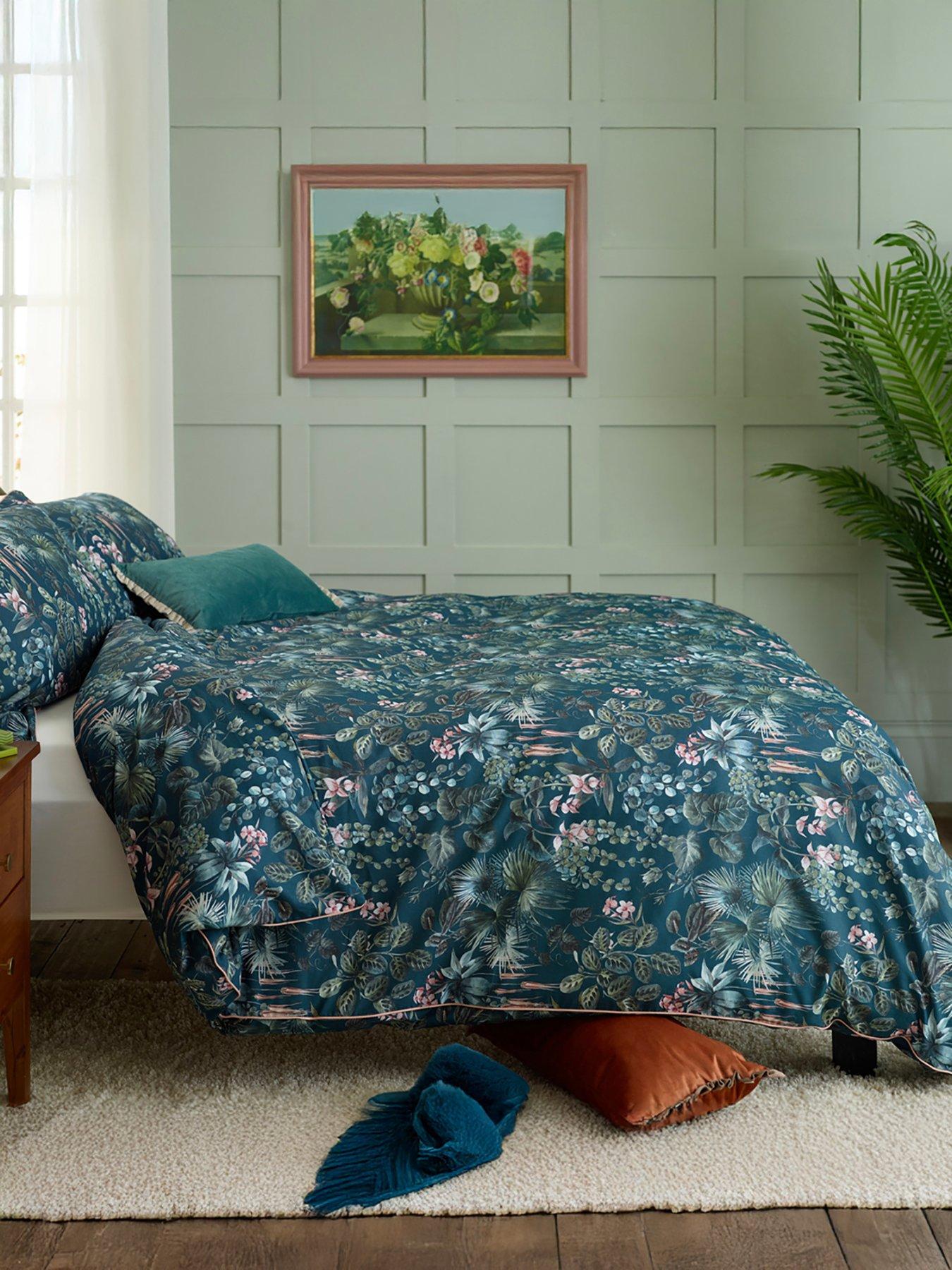 Image 3 of 3 of Deyongs Tropical Leaves 100% Cotton Duvet Set