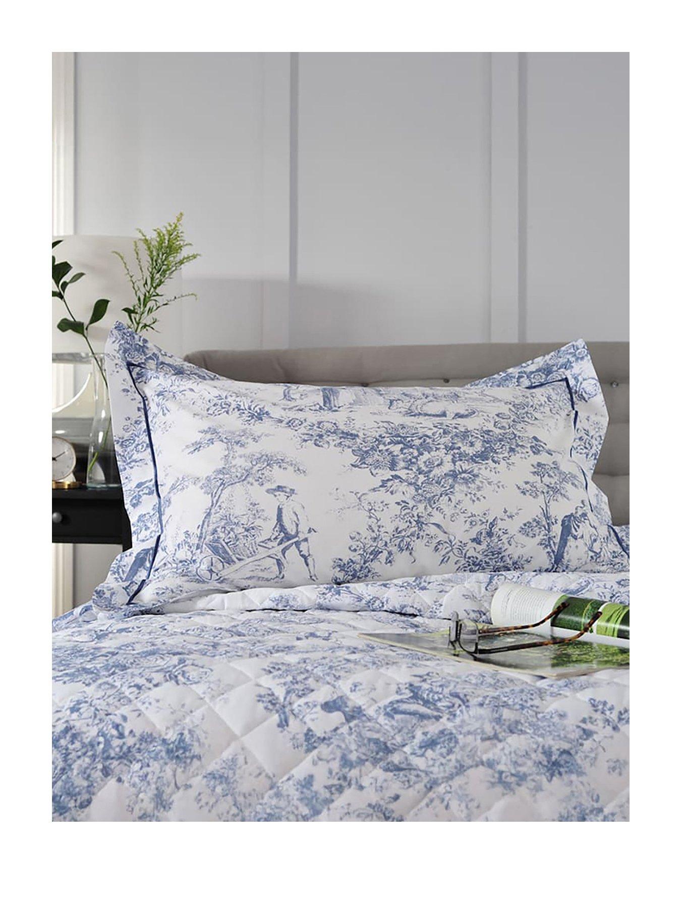 the-lyndon-co-toile-pillowsham-pair-bluefront