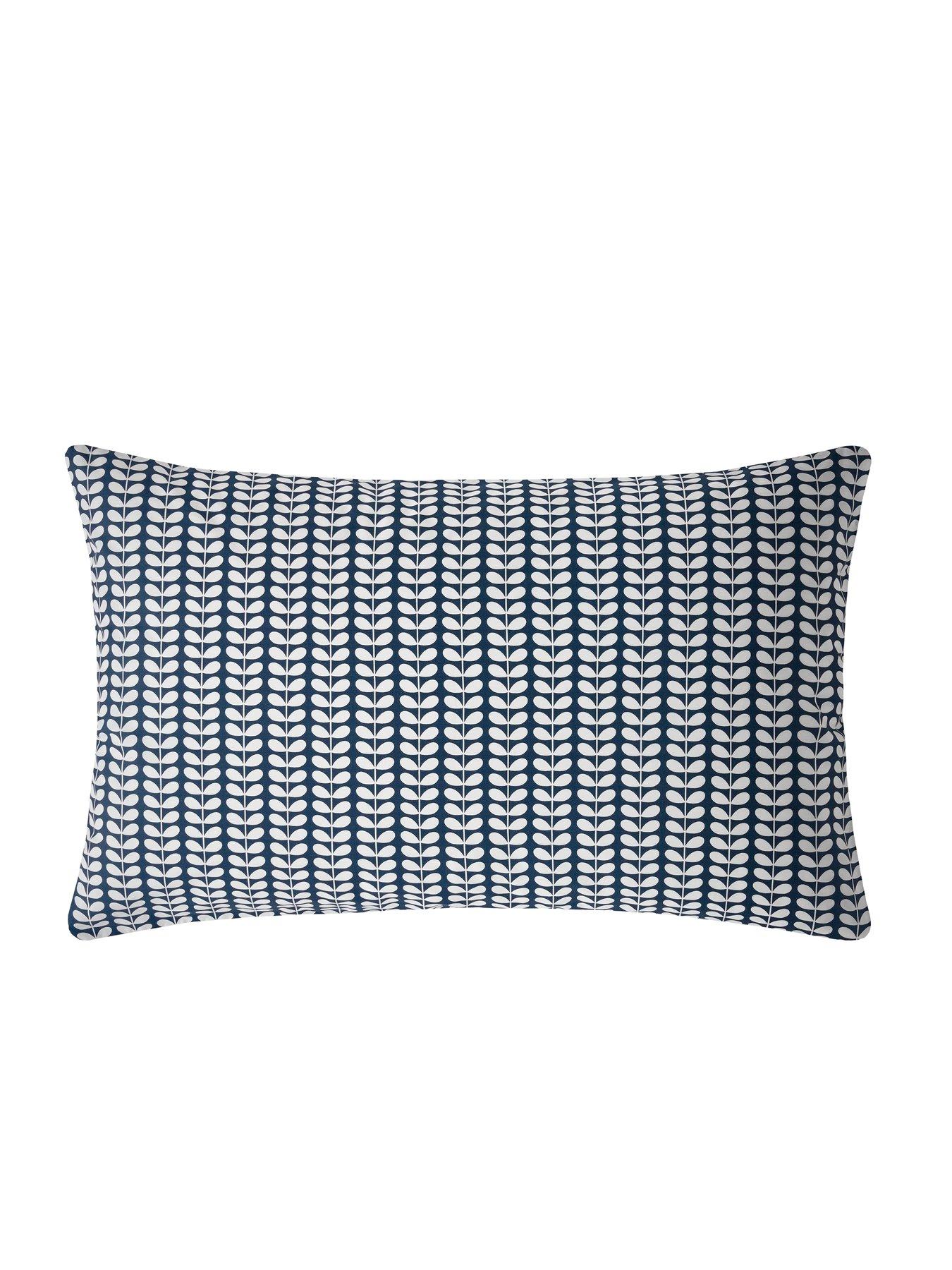 orla-kiely-tiny-stem-100-cotton-whale-quilt-coverback