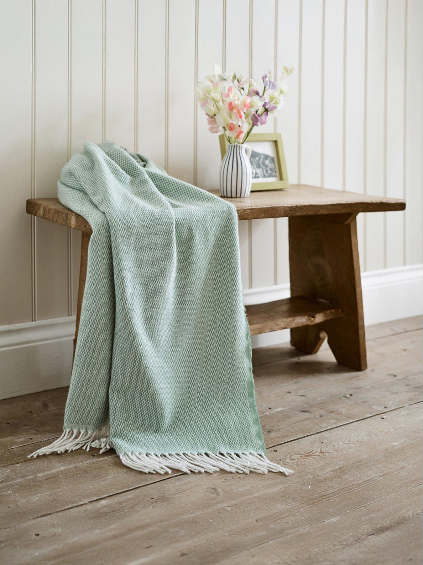 The Lyndon Co Tlc Arcadia Throw 130x170cm Doeskin