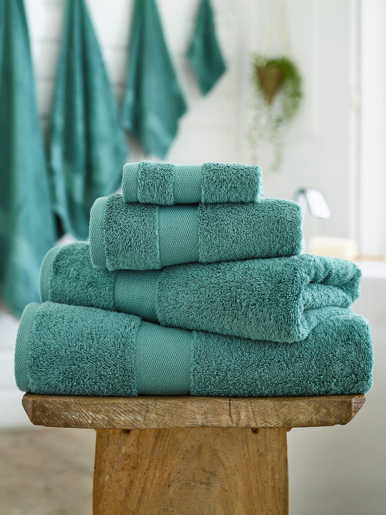 deyongs-egyptian-embrace-towels