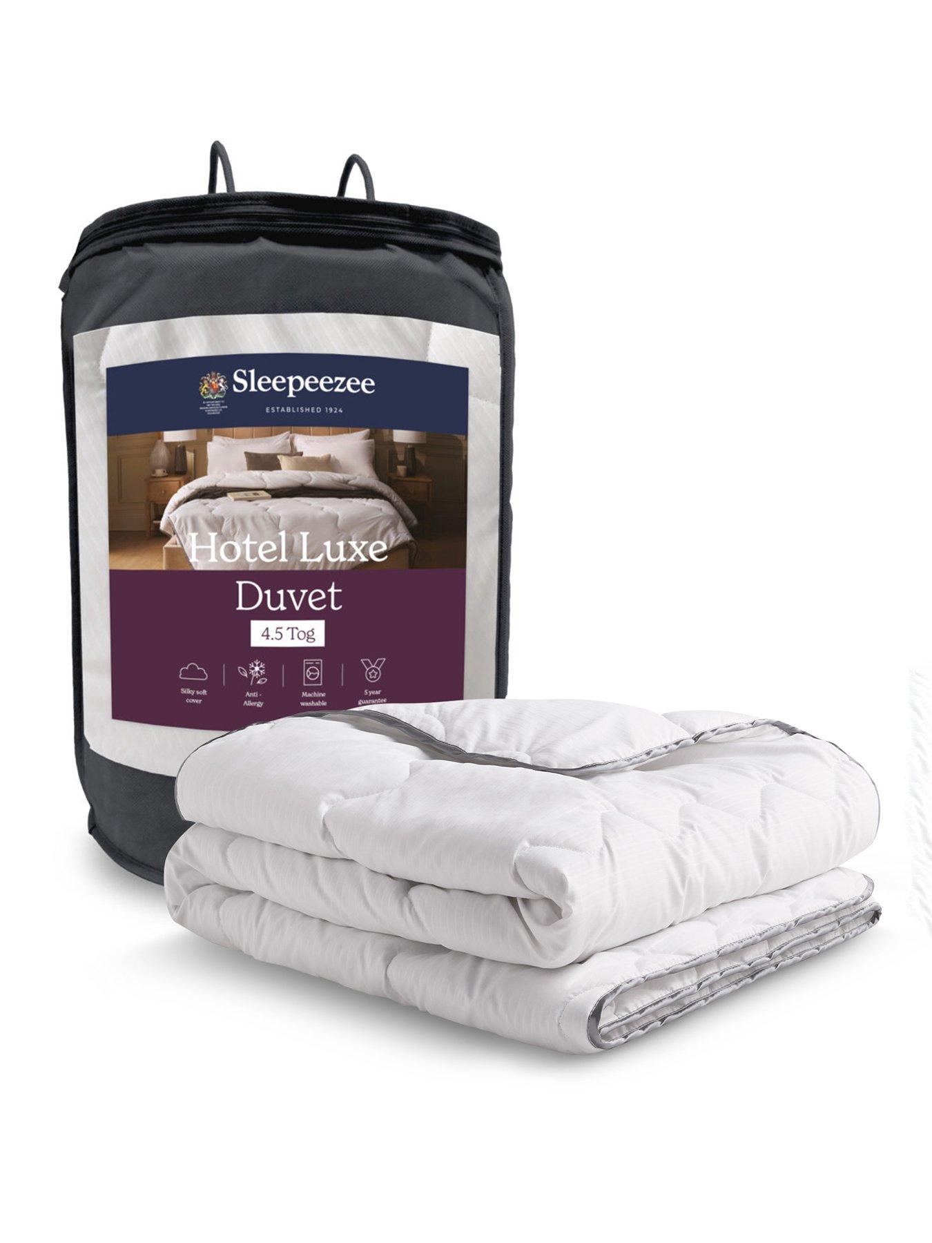 Sleepeezee Hotel Luxe 4.5 Tog Duvet