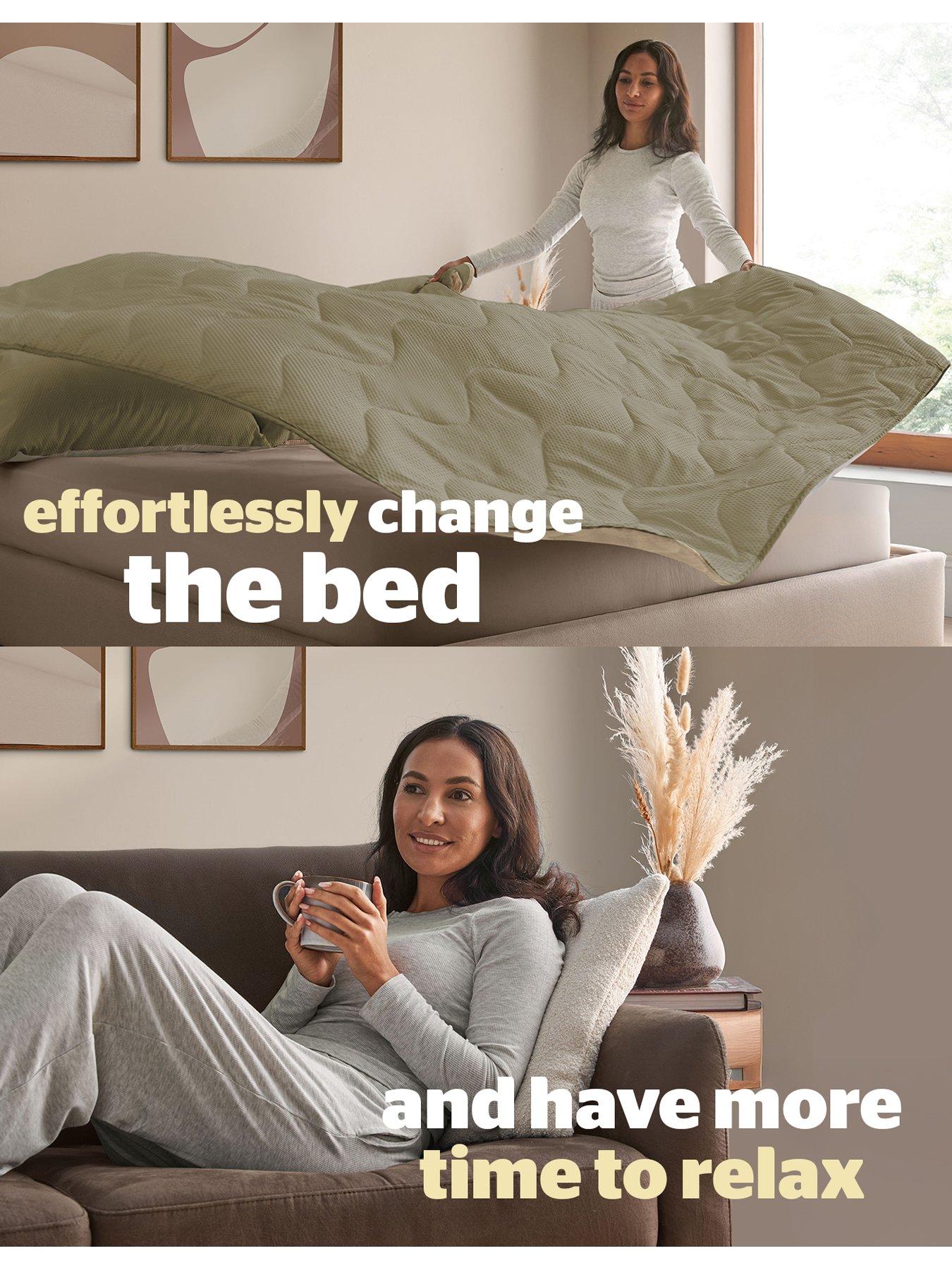 Image 3 of 7 of Silentnight Cooling Summer Breeze Seersucker Coverless Duvet - 4.5 Tog Sage &amp; Cream