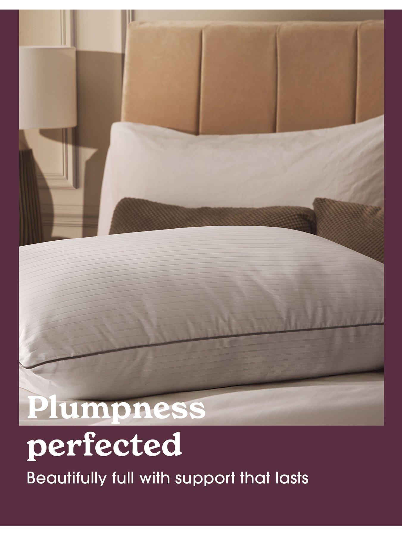 Image 3 of 7 of Sleepeezee Hotel Luxe Pillow Pair