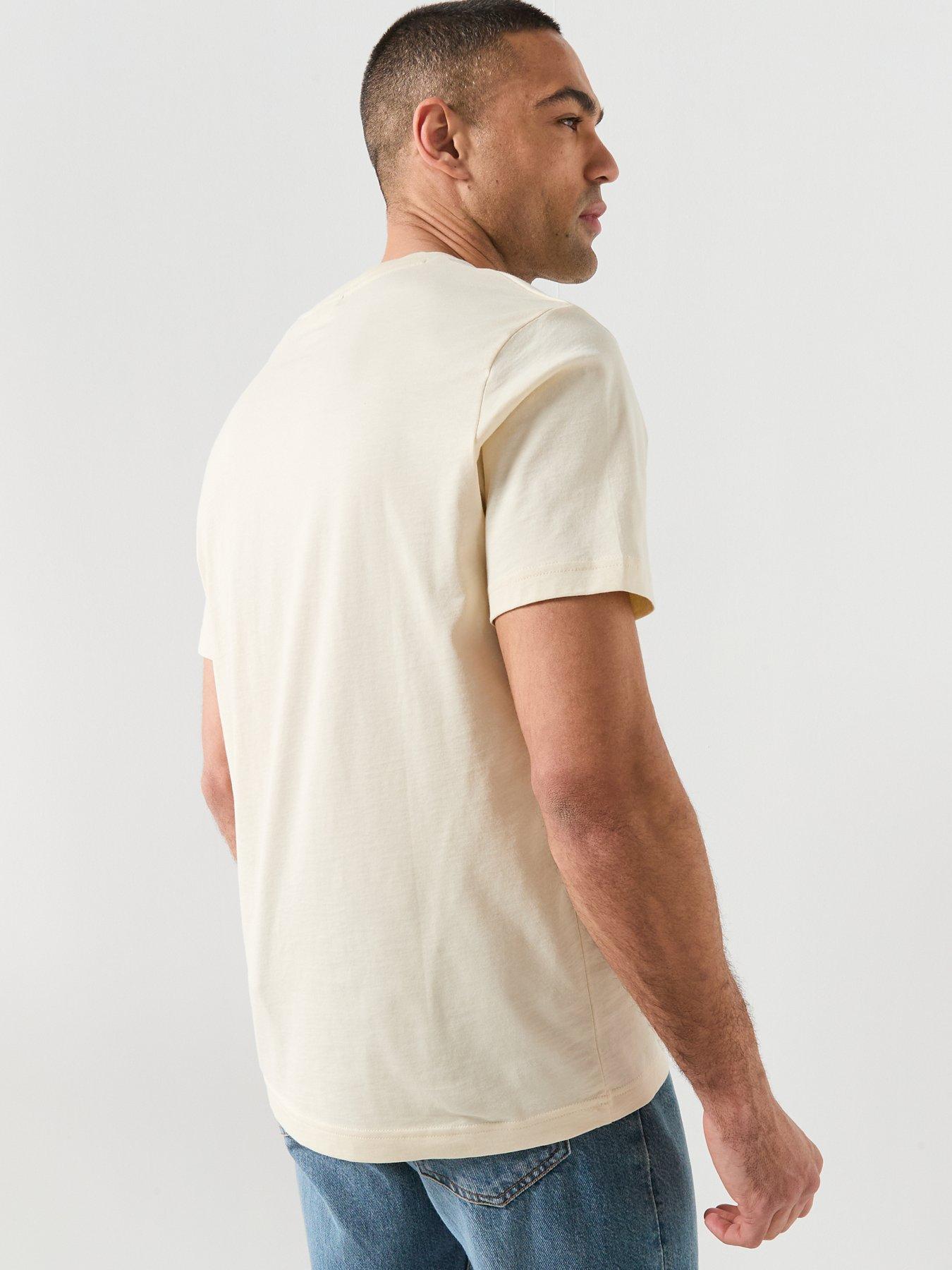 gant-large-flag-left-chest-graphic-t-shirt-off-whitestillFront