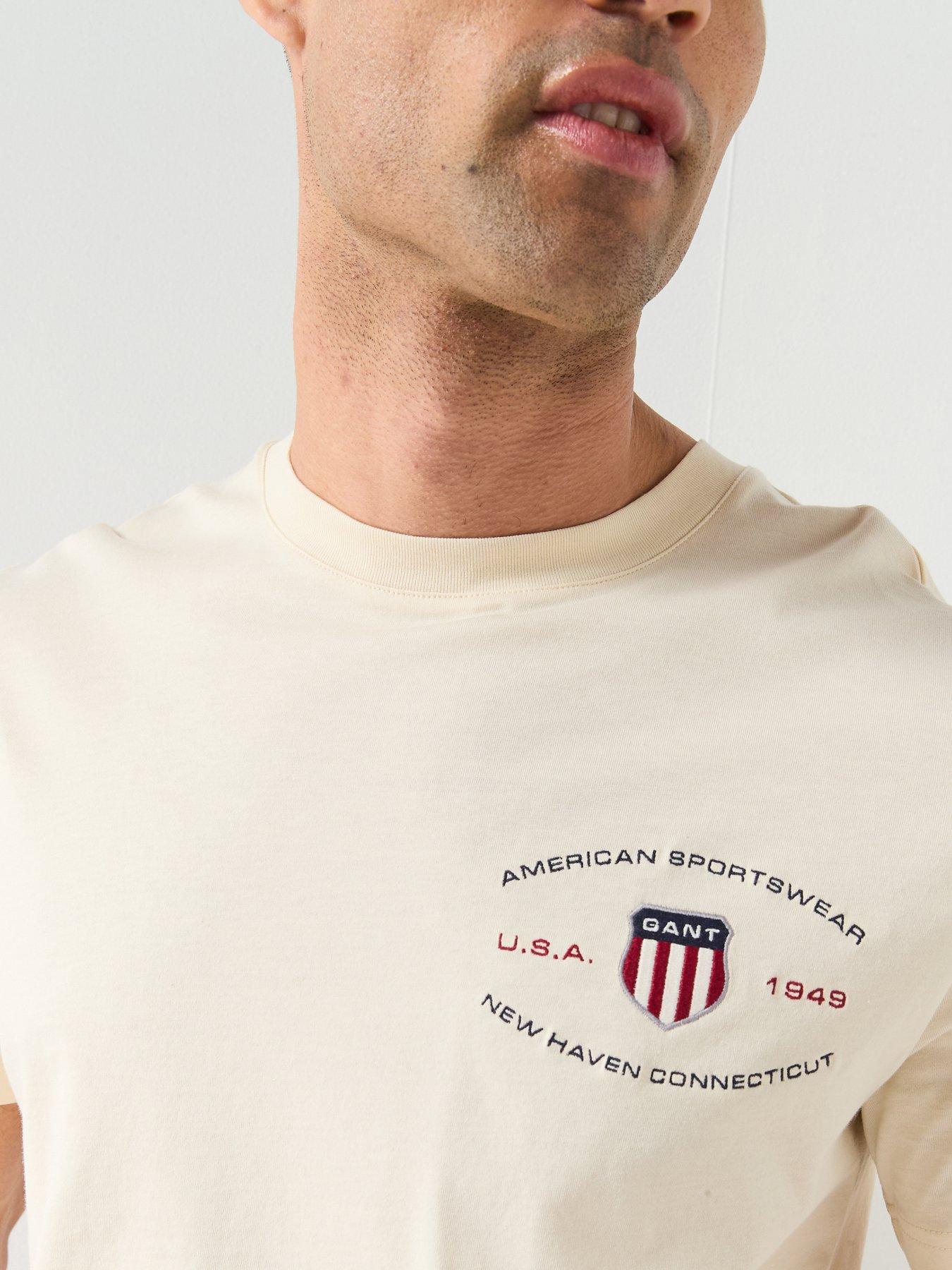 gant-large-flag-left-chest-graphic-t-shirt-off-whiteoutfit