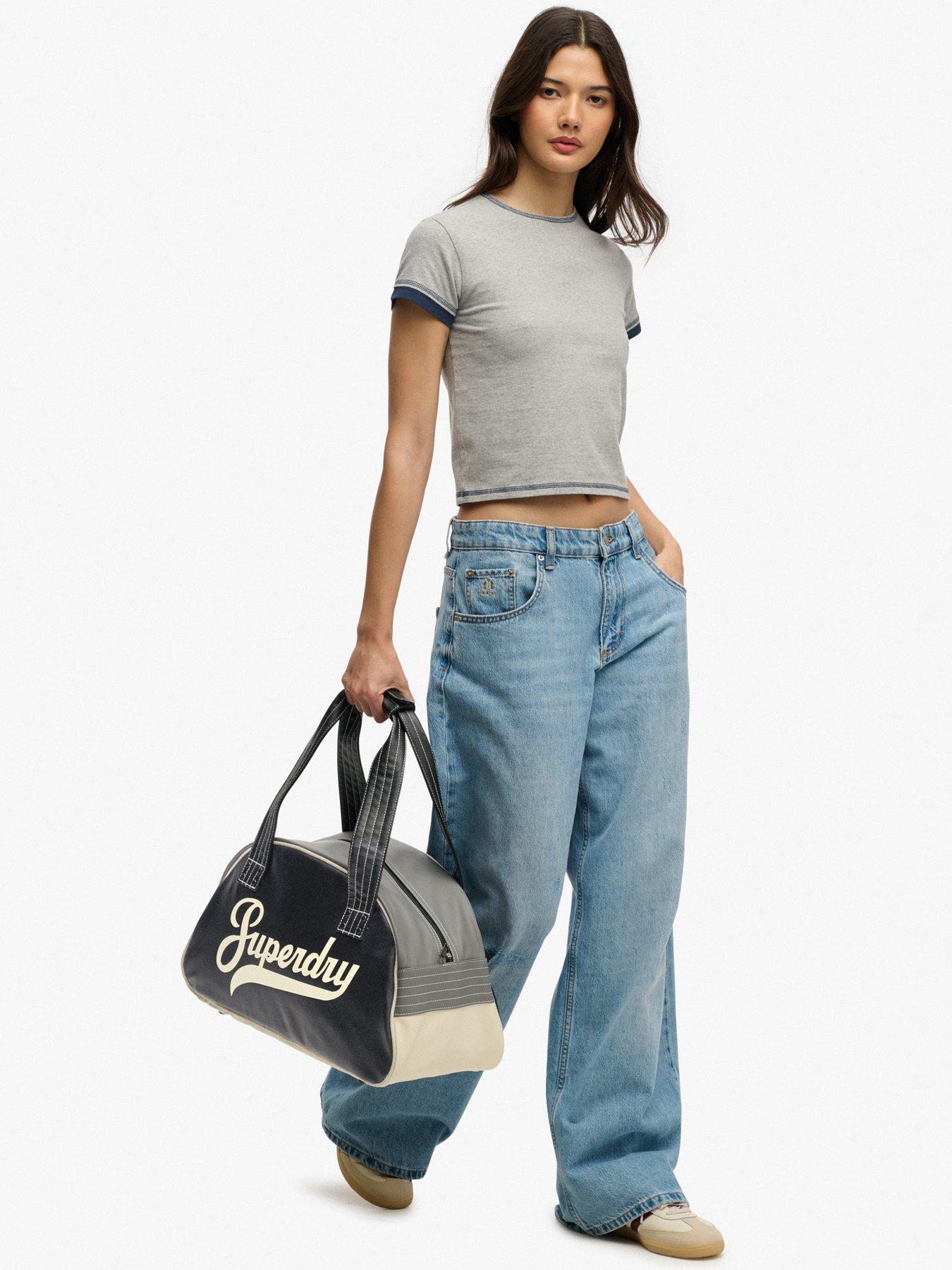 Image 7 of 7 of Superdry Retro Alumni Bowling Bag