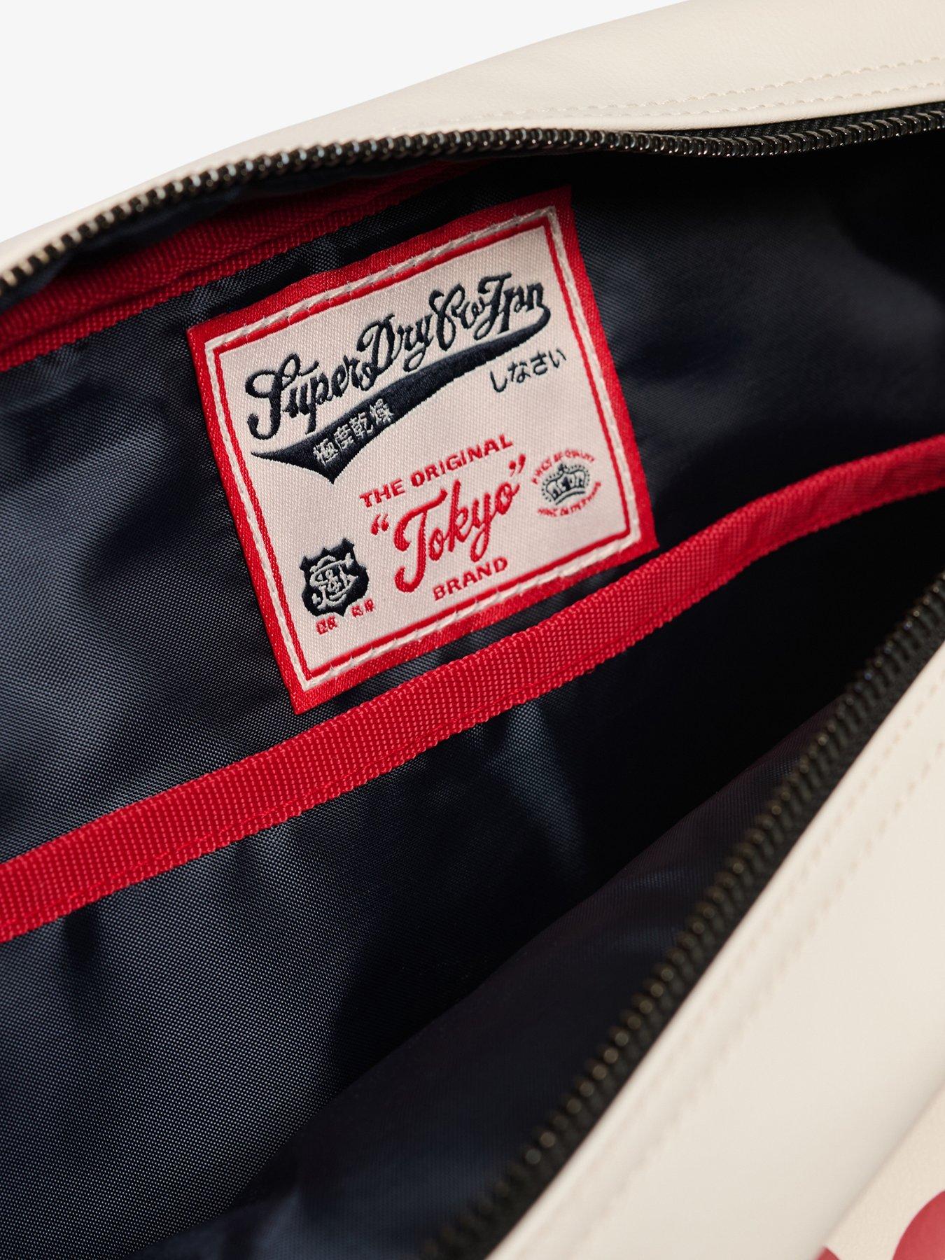 Image 6 of 6 of Superdry Retro Alumni Messenger Bag - White